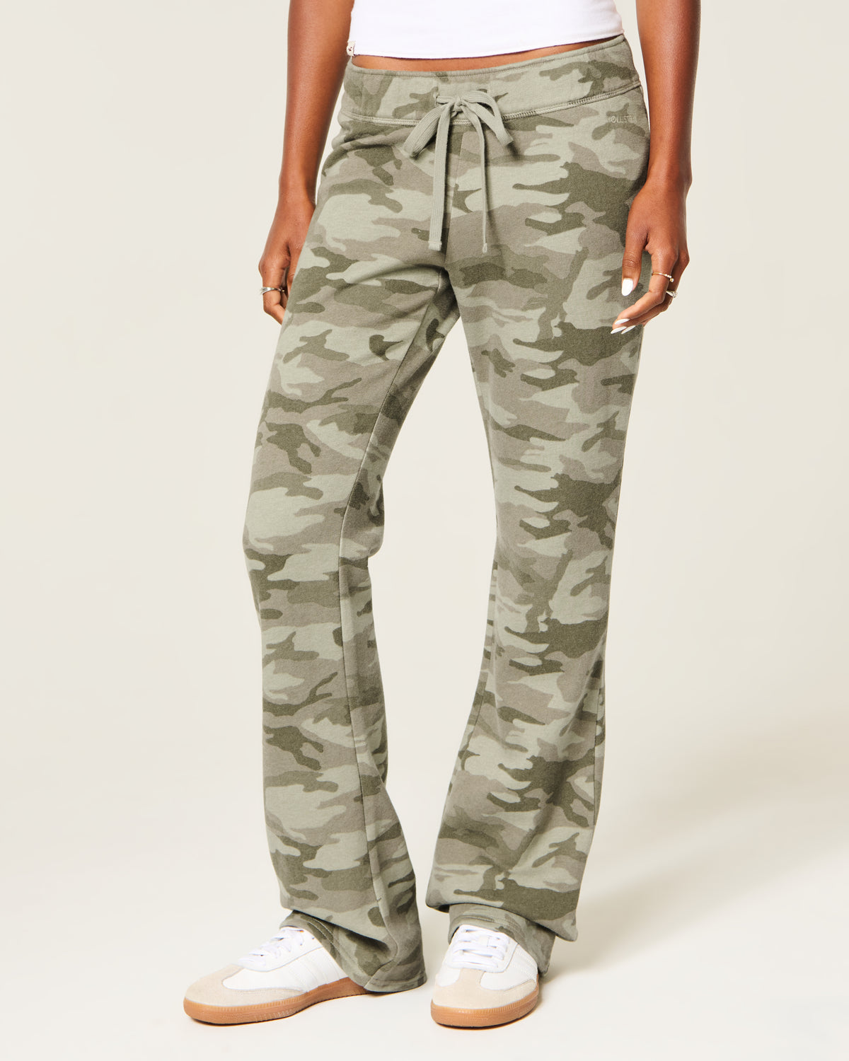 Hollister Hollister Feel Good Low-Rise Bootcut Sweatpants