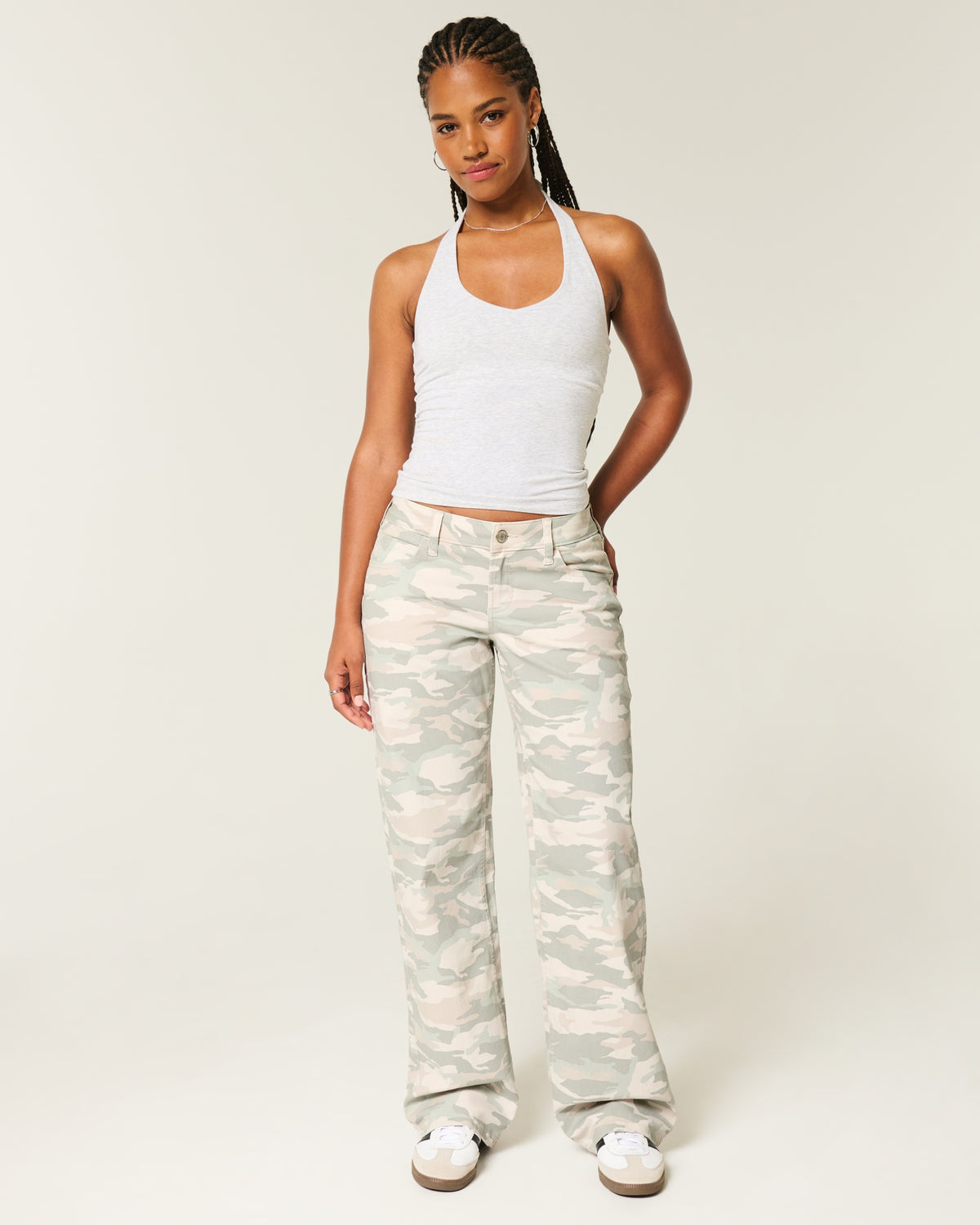 Hollister Curvy Low-Rise Y2K Camo Baggy Jeans