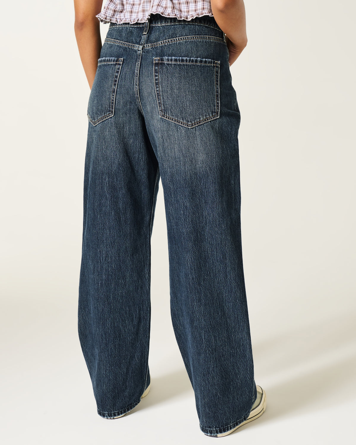 Hollister High-Rise Baggy Jeans
