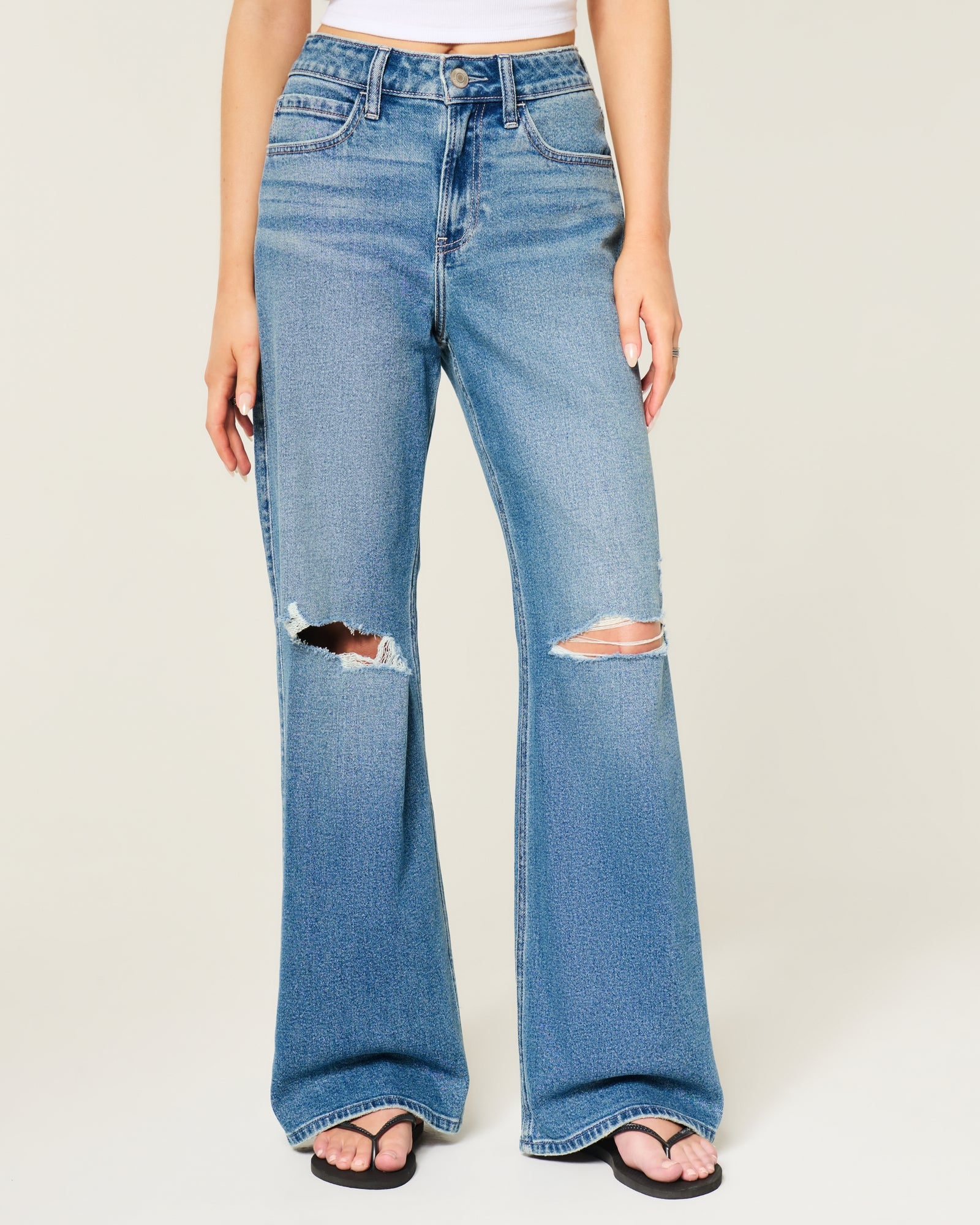 Hollister High-Rise Baggy Jeans