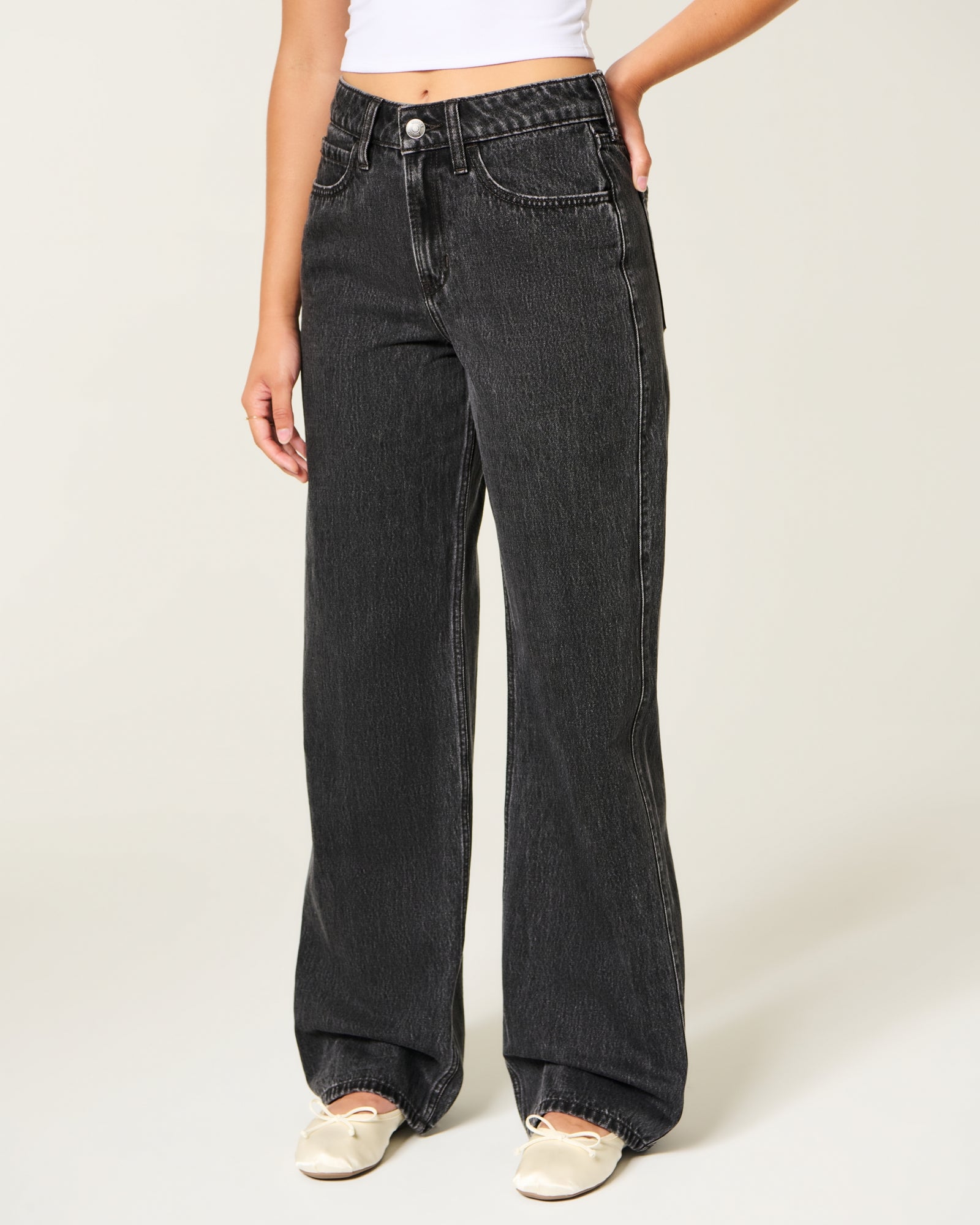 Hollister High-Rise Baggy Jeans