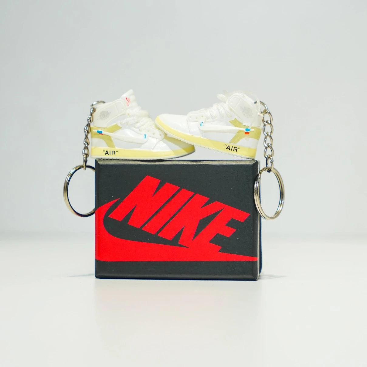 Off white jordan 1 keychain hotsell