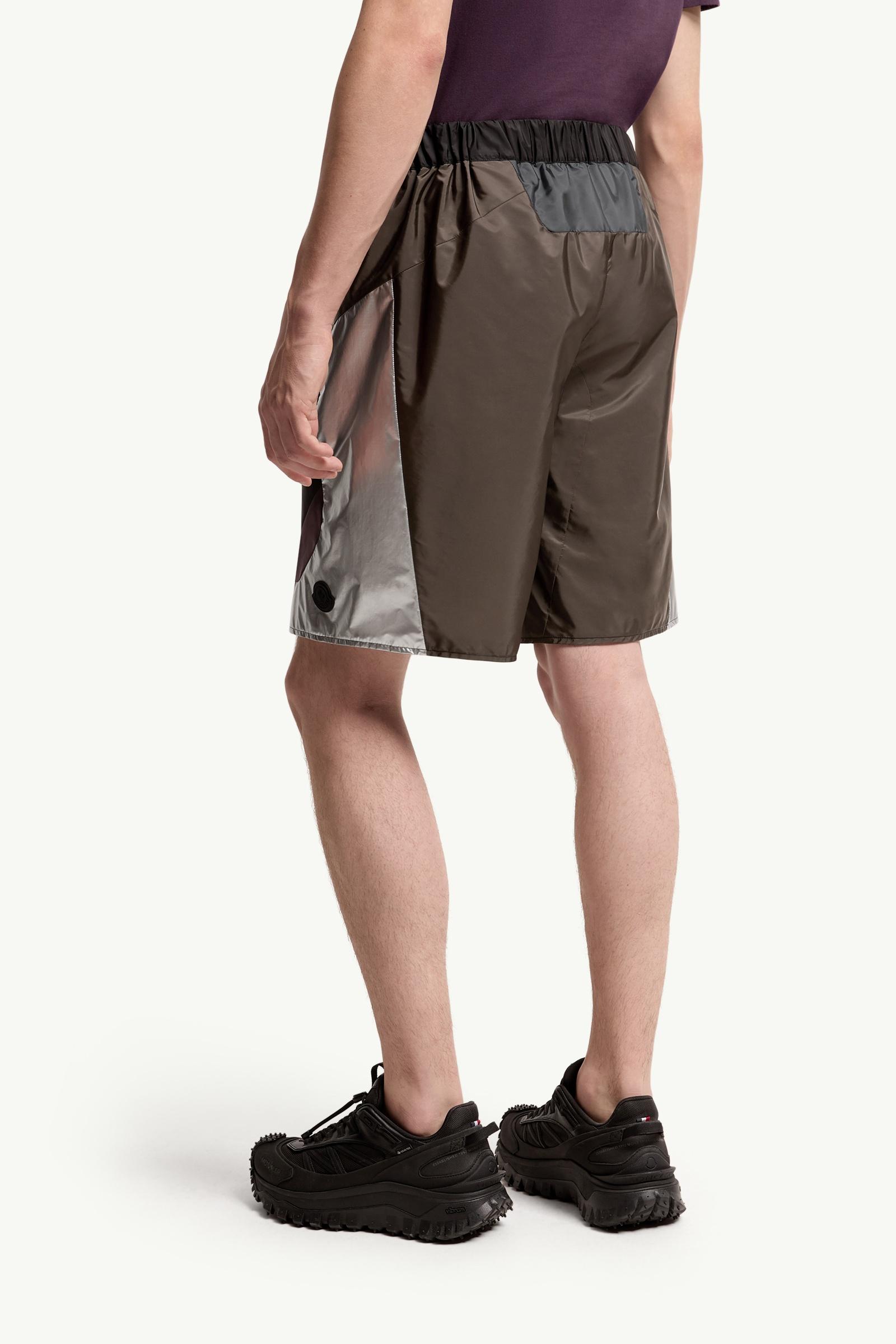 Moncler Geometric Pattern Shorts Silver Silver