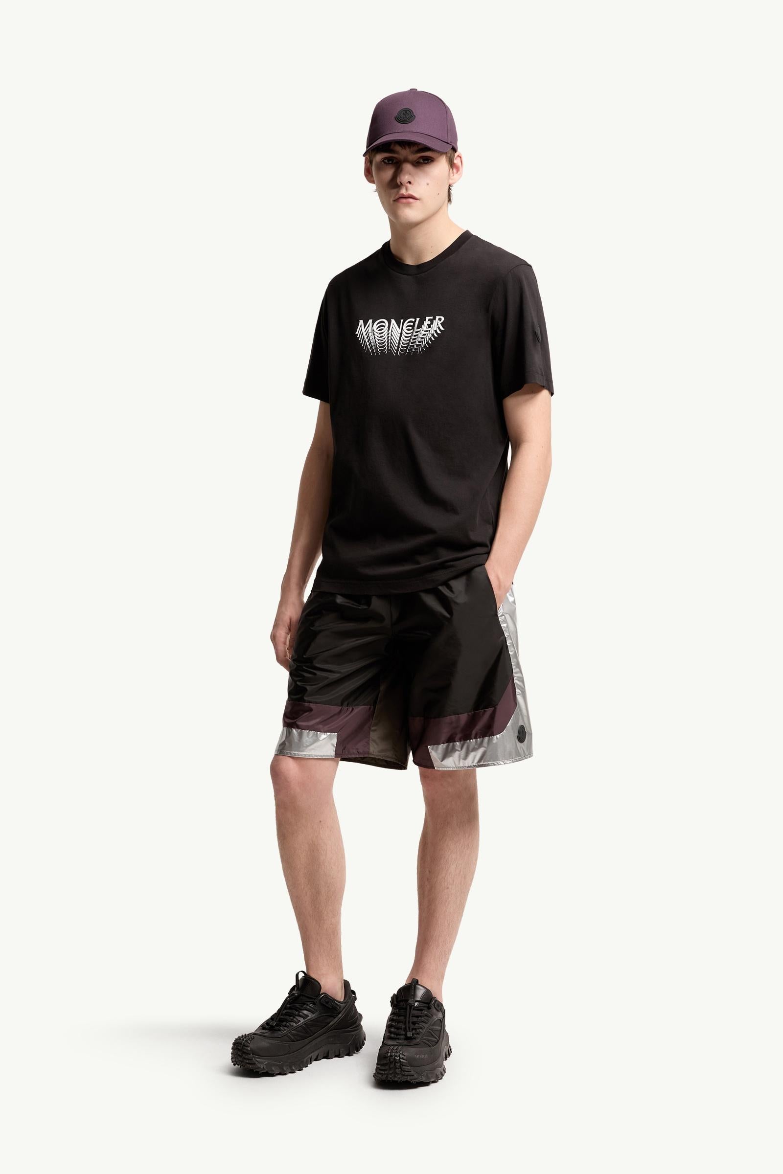 Moncler Logo Cotton Jersey T-Shirt Black Black