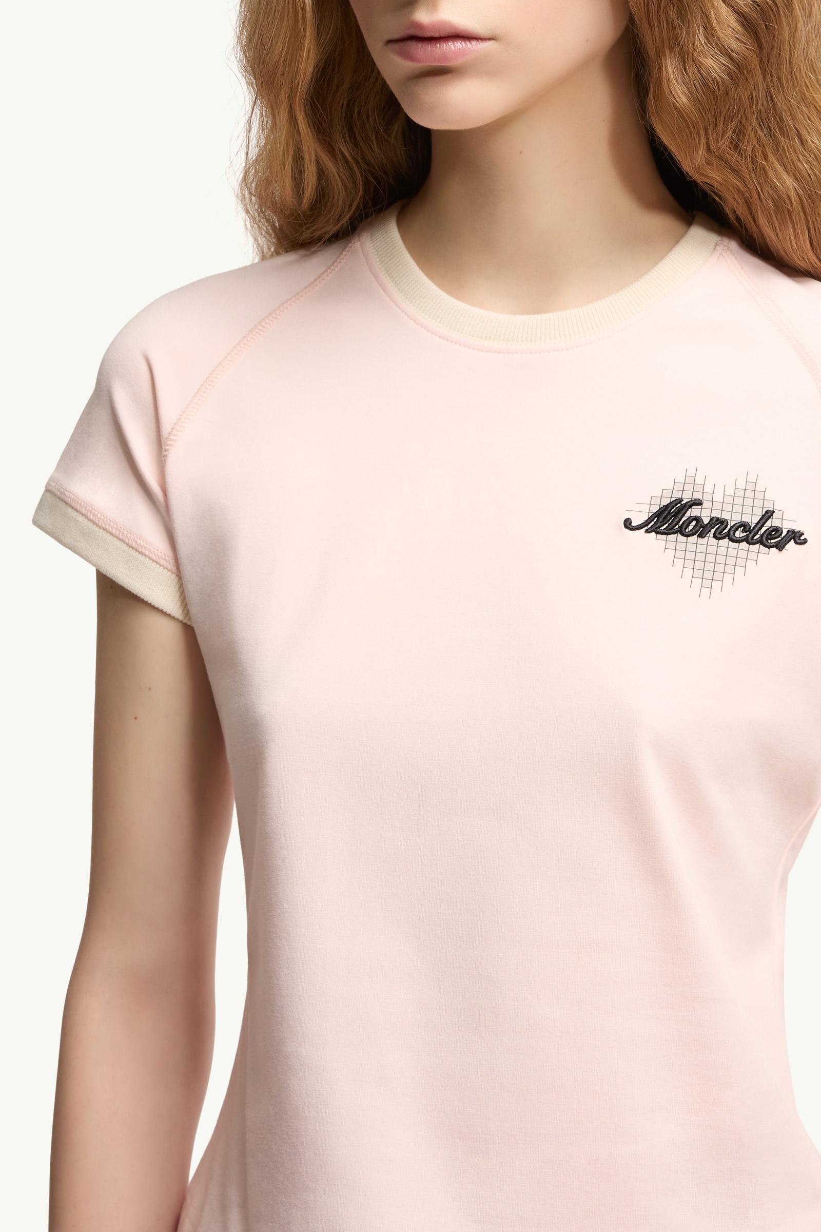 Moncler Heart Logo Cotton T-Shirt Light Pink Light Pink