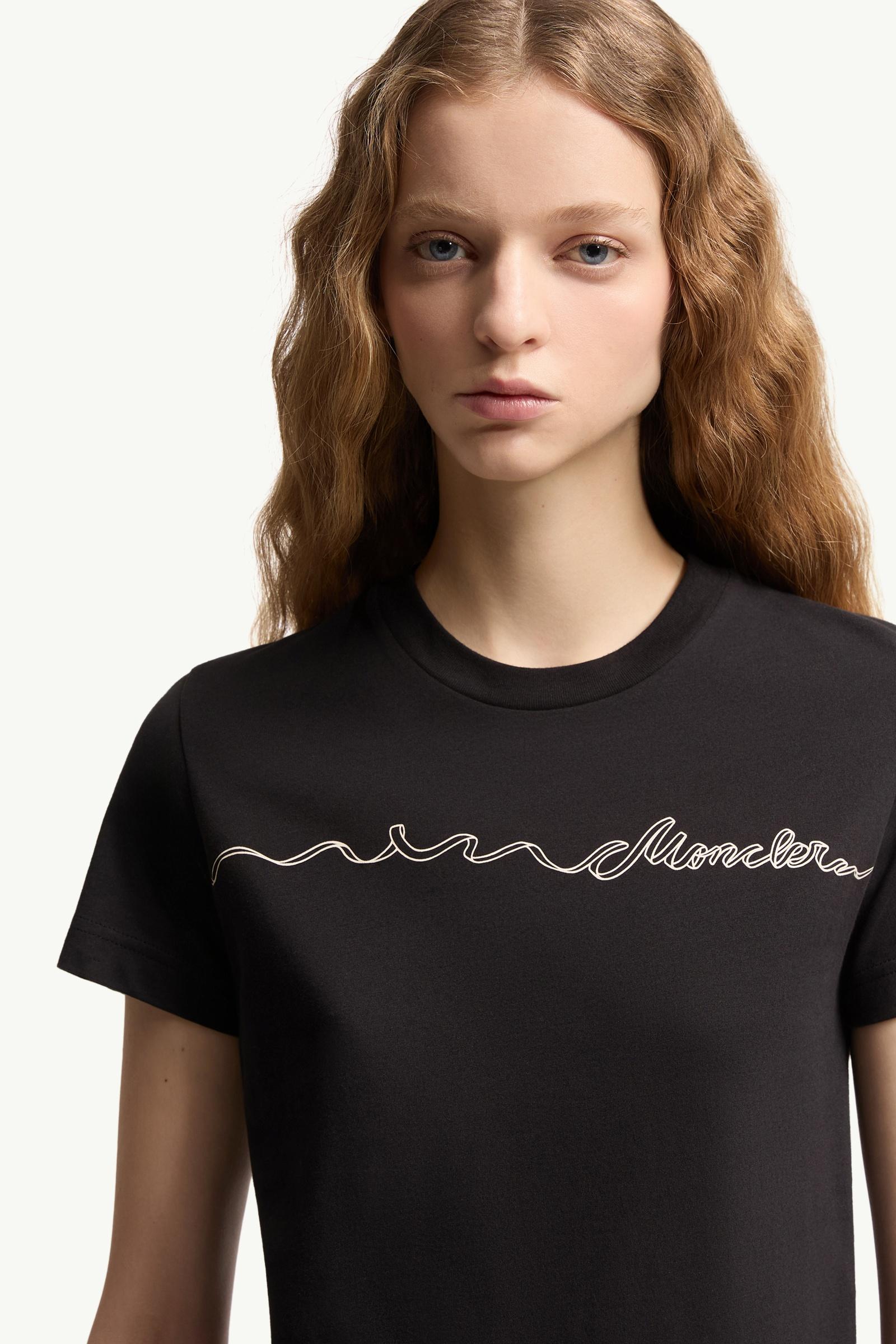 Moncler Ribbon Logo Cotton T-Shirt Black Black