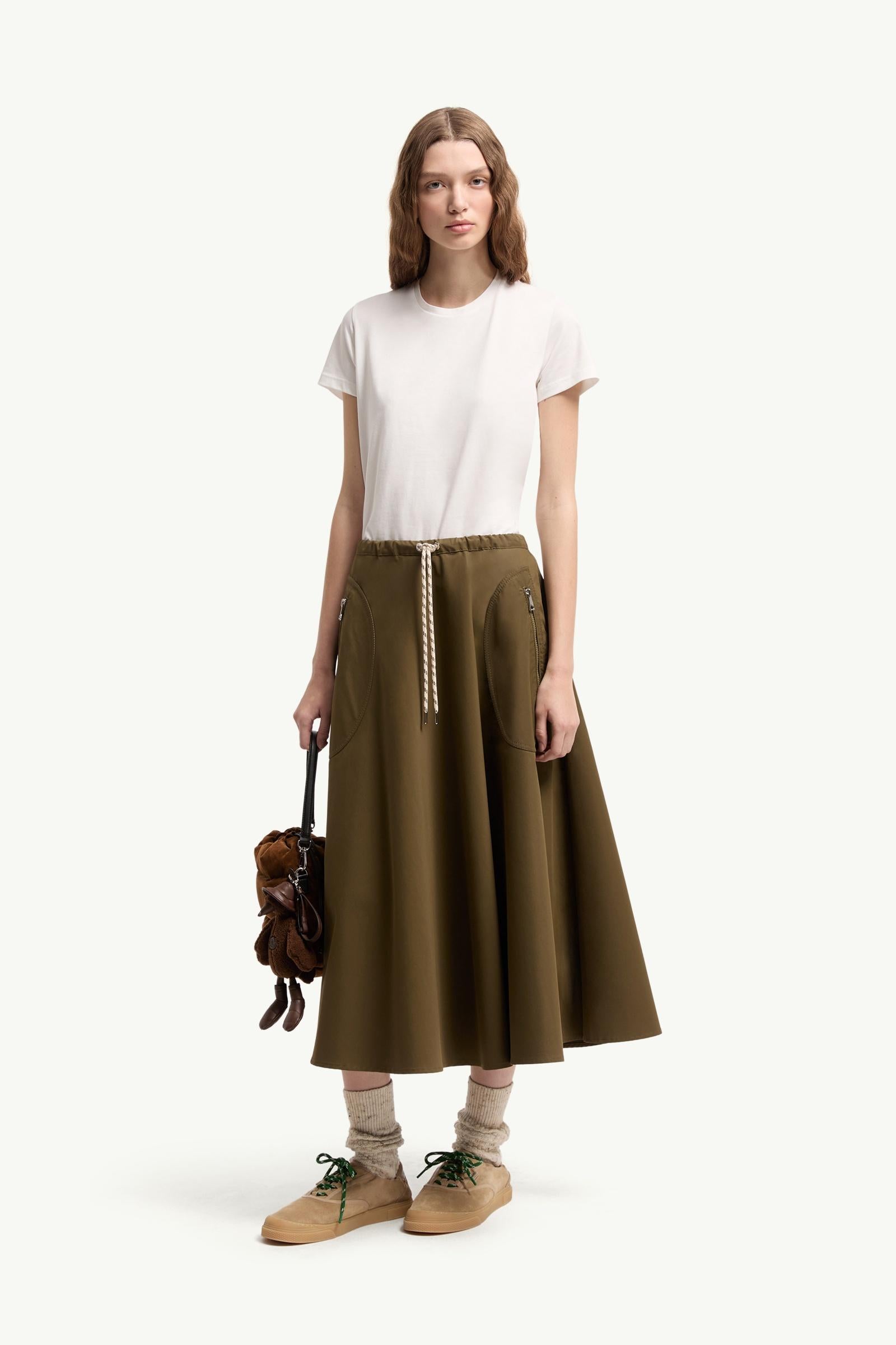 Moncler Logo Patch Cotton Jersey T-Shirt Off White Off White