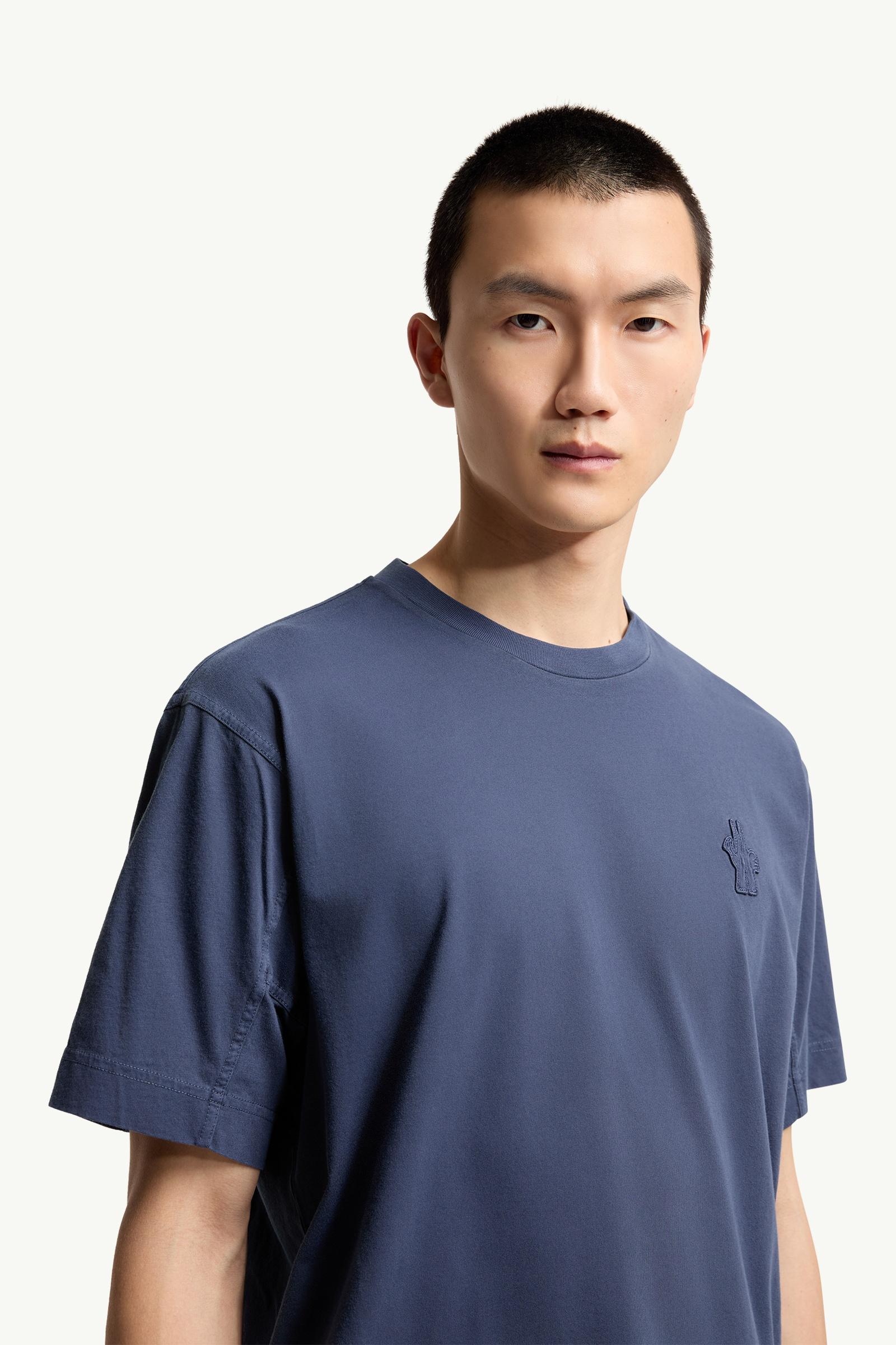 Moncler Logo Patch Cotton T-Shirt Navy Blue Navy Blue