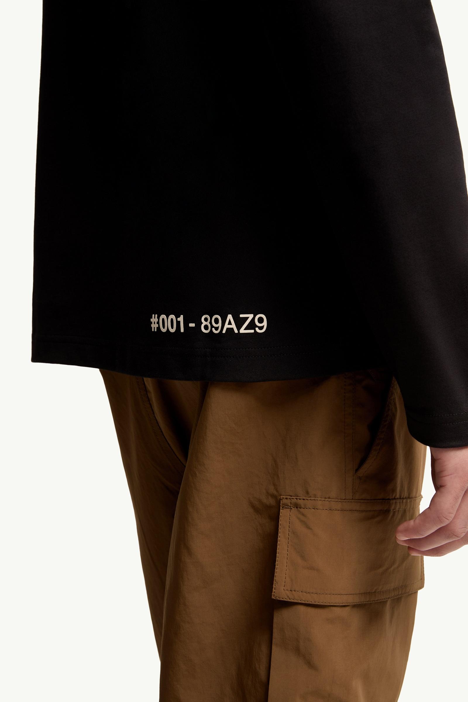 Moncler Logo Long Sleeve Cotton T-Shirt Black Black