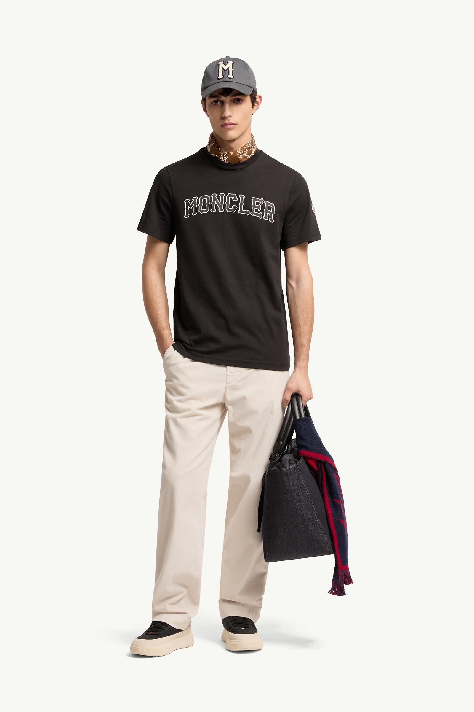 Moncler Logo Cotton T-Shirt Black Black
