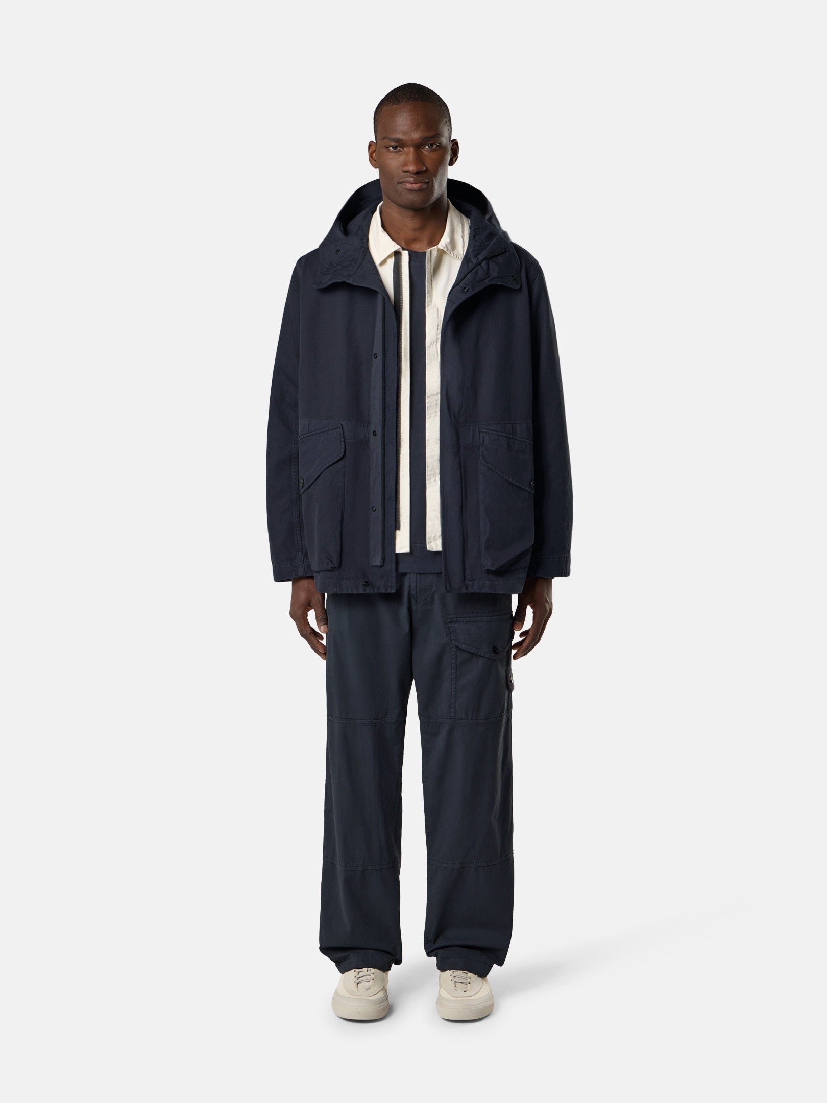 Stone Island Loose-Fit Cargo Trousers with Drawstring Cuffs 3100002