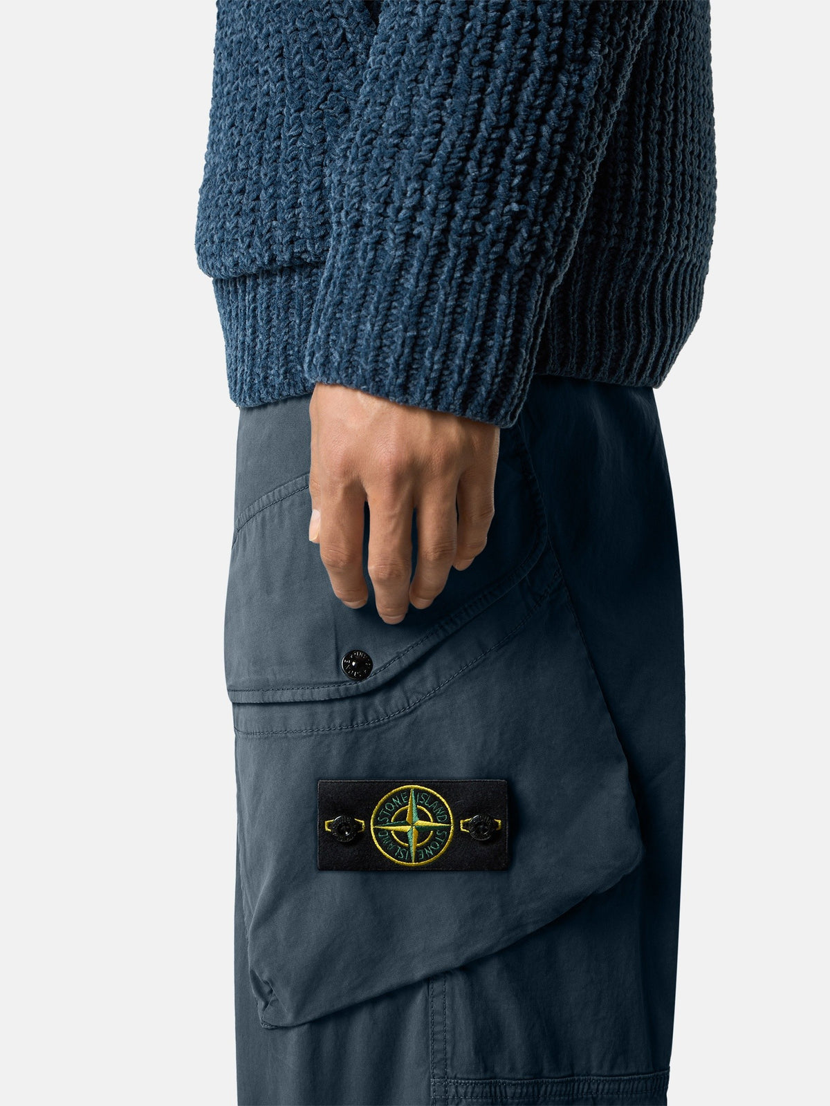 Stone Island Loose-Fit Cargo Trousers with Snap Pockets 3100003
