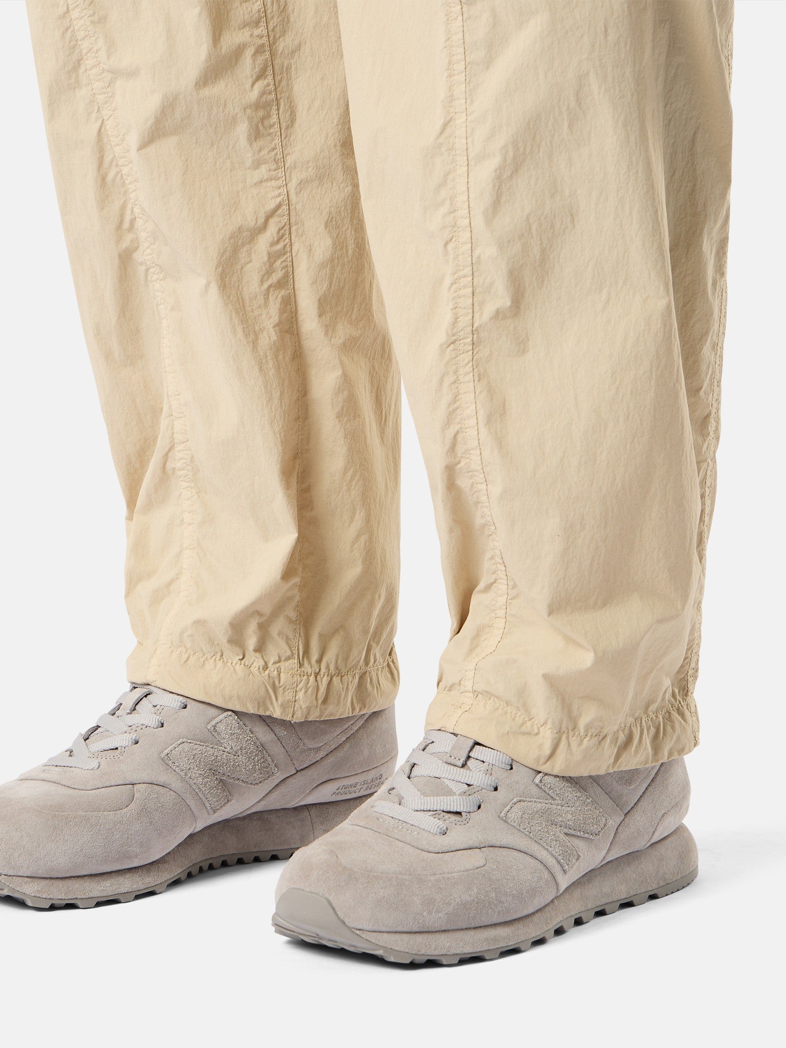 Stone Island Loose-Fit Cargo Trousers with Snap Pockets 3100026