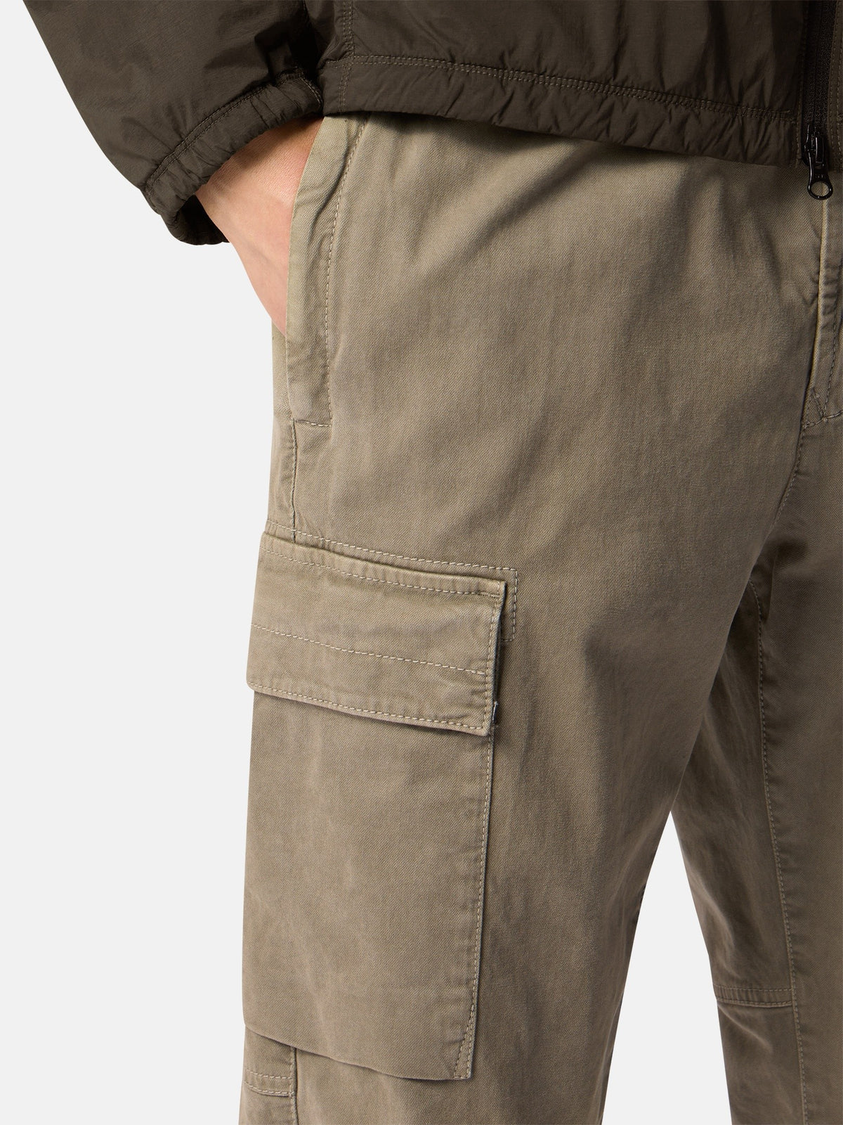 Stone Island Regular-Tapered-Fit Cargo Trousers with Elasticated Waistband 3100033