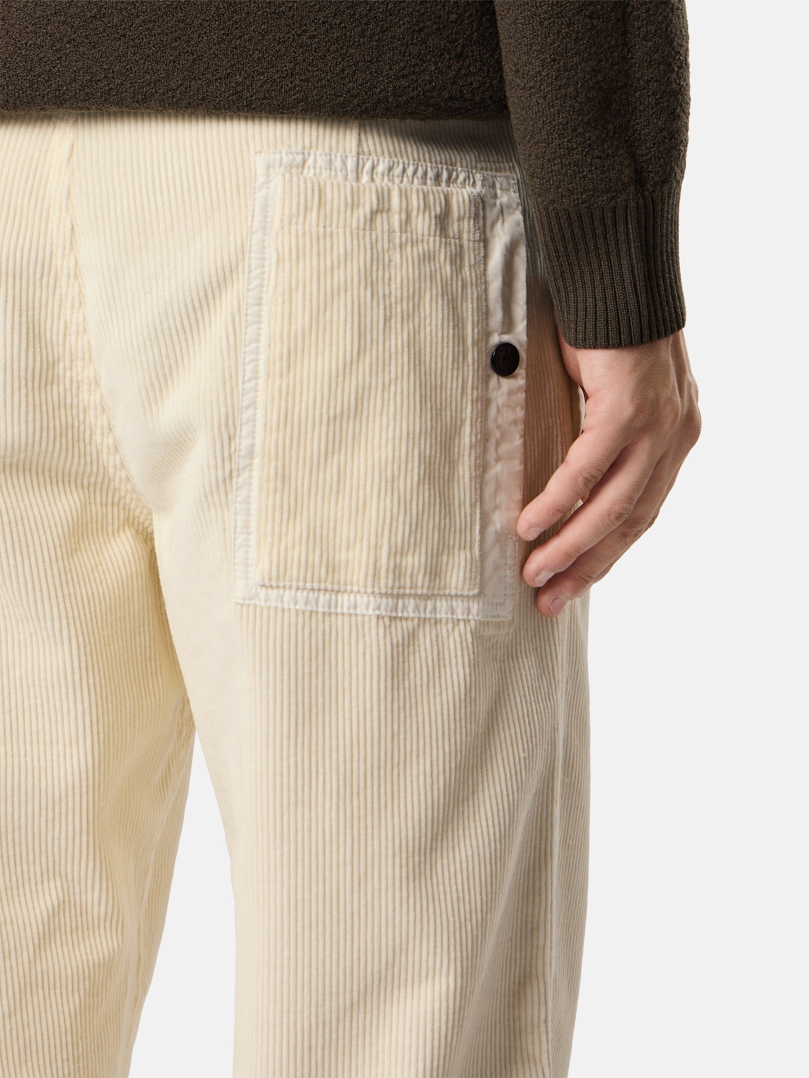 Stone Island Regular-Fit Chino Trousers with Contrast Pocket 3100059