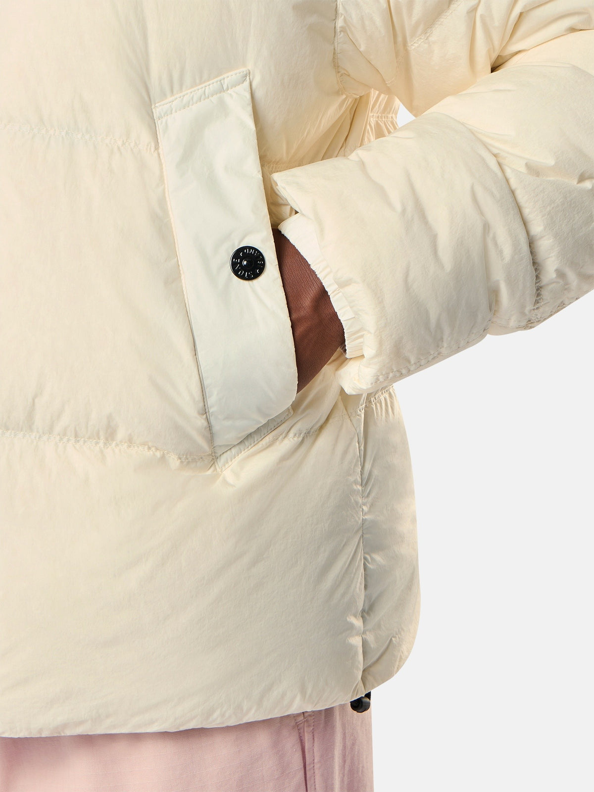 Stone Island Down Jacket with Wind Resistance and Anti-Drop 4100109