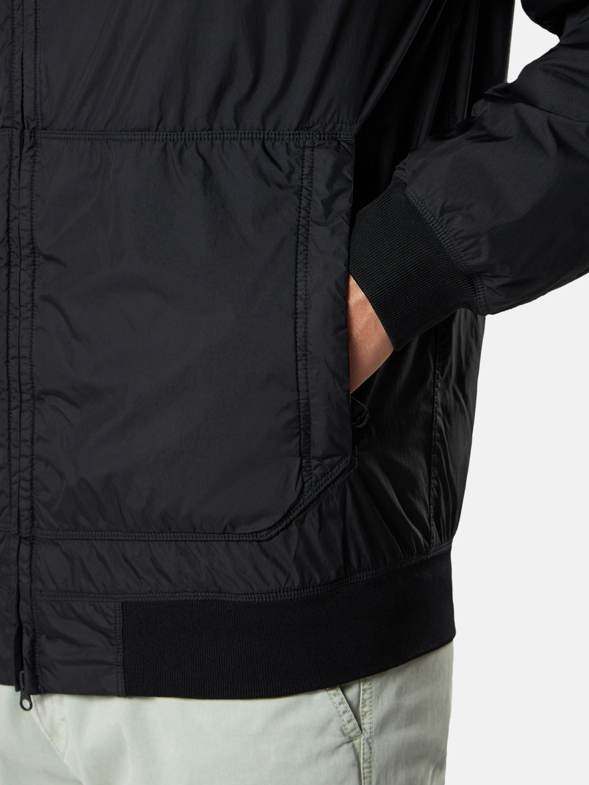 Stone Island Hooded Jacket with Wind Resistance and Anti-Drop 4100110