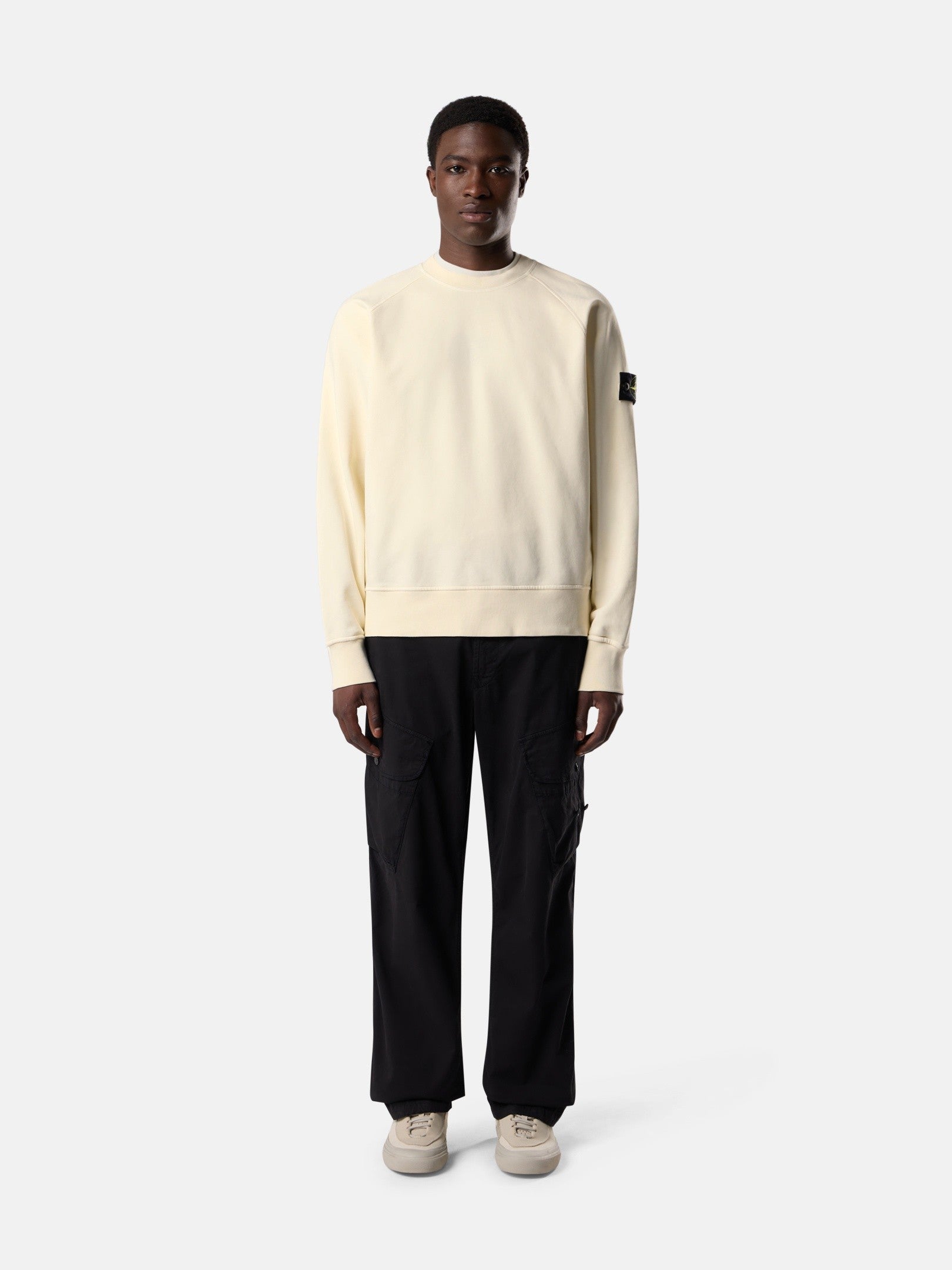 Stone Island Oversized-Fit Crewneck Sweatshirt with Raglan Sleeves 6100008