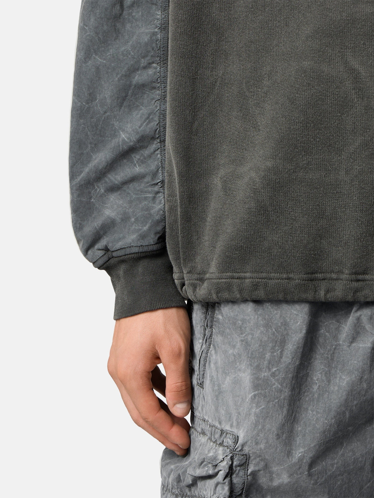 Stone Island Oversized-Fit Crewneck Sweatshirt with Contrast Fabric Panels 6100033