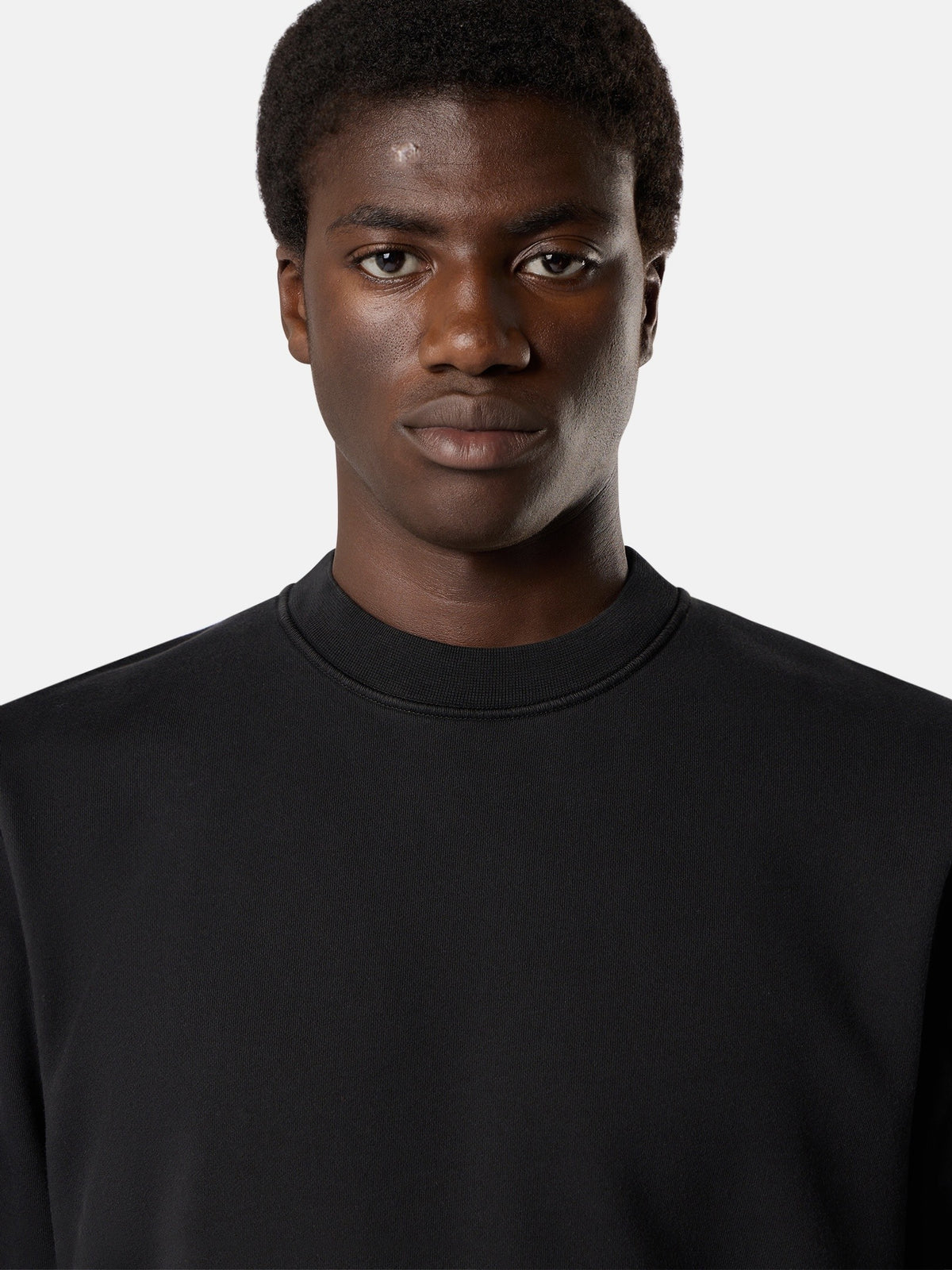 Stone Island Regular-Fit Crewneck Sweatshirt with Raglan Sleeves 6100060