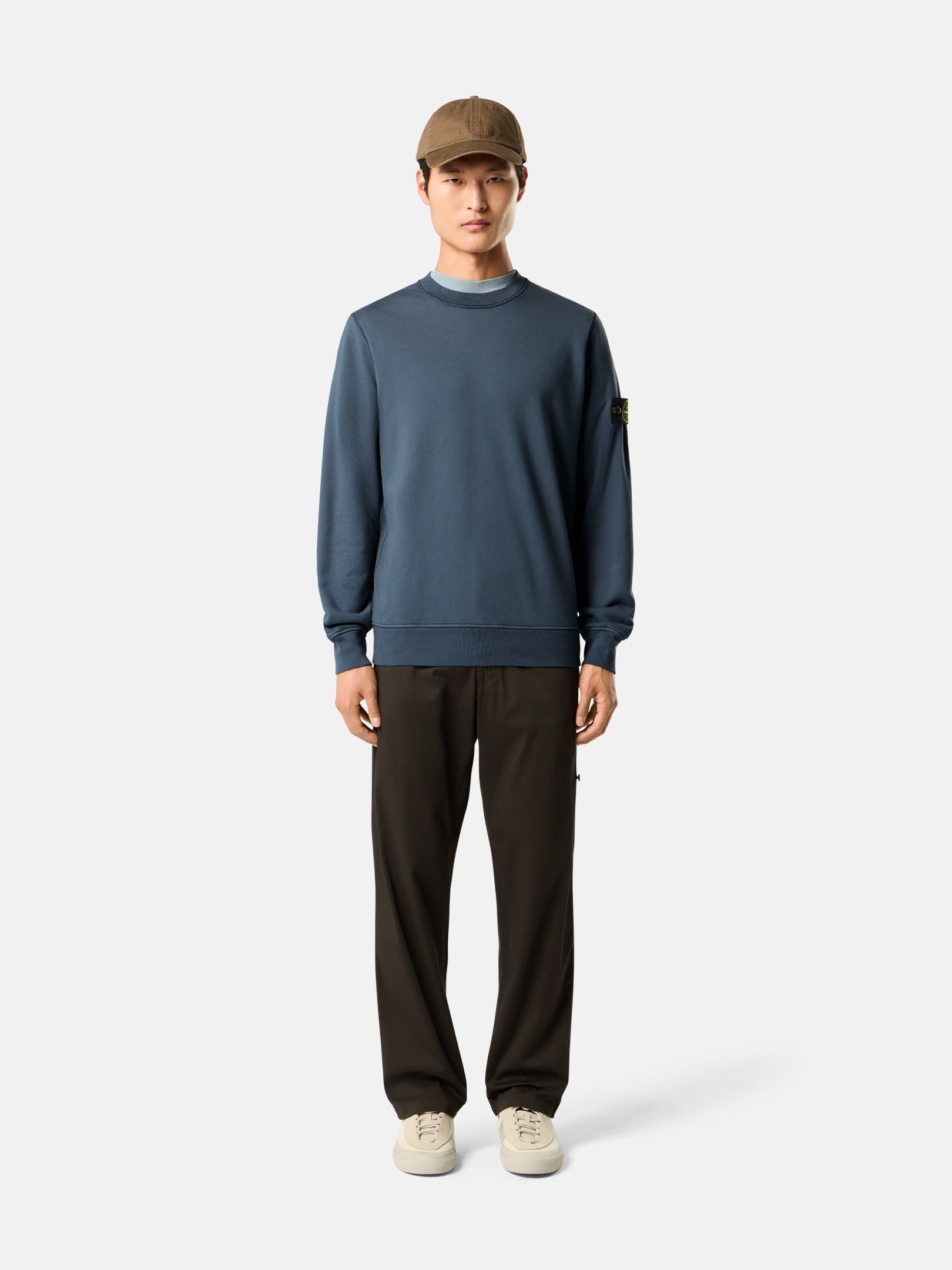 Stone Island Regular-Fit Crewneck Sweatshirt with Raglan Sleeves 6100060