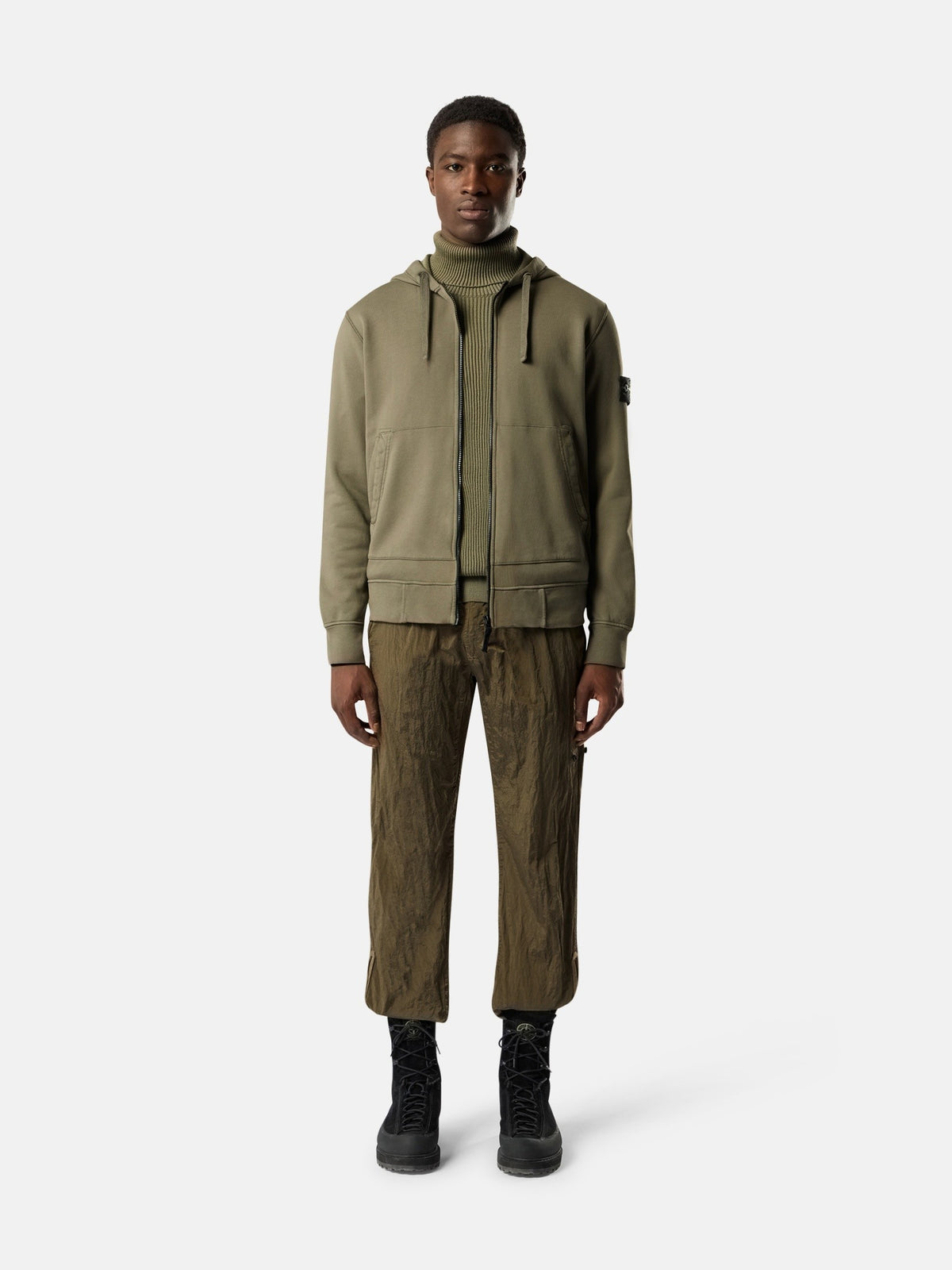 Stone Island Regular-Fit Zip-Up Hooded Sweatshirt with Pockets 6100061