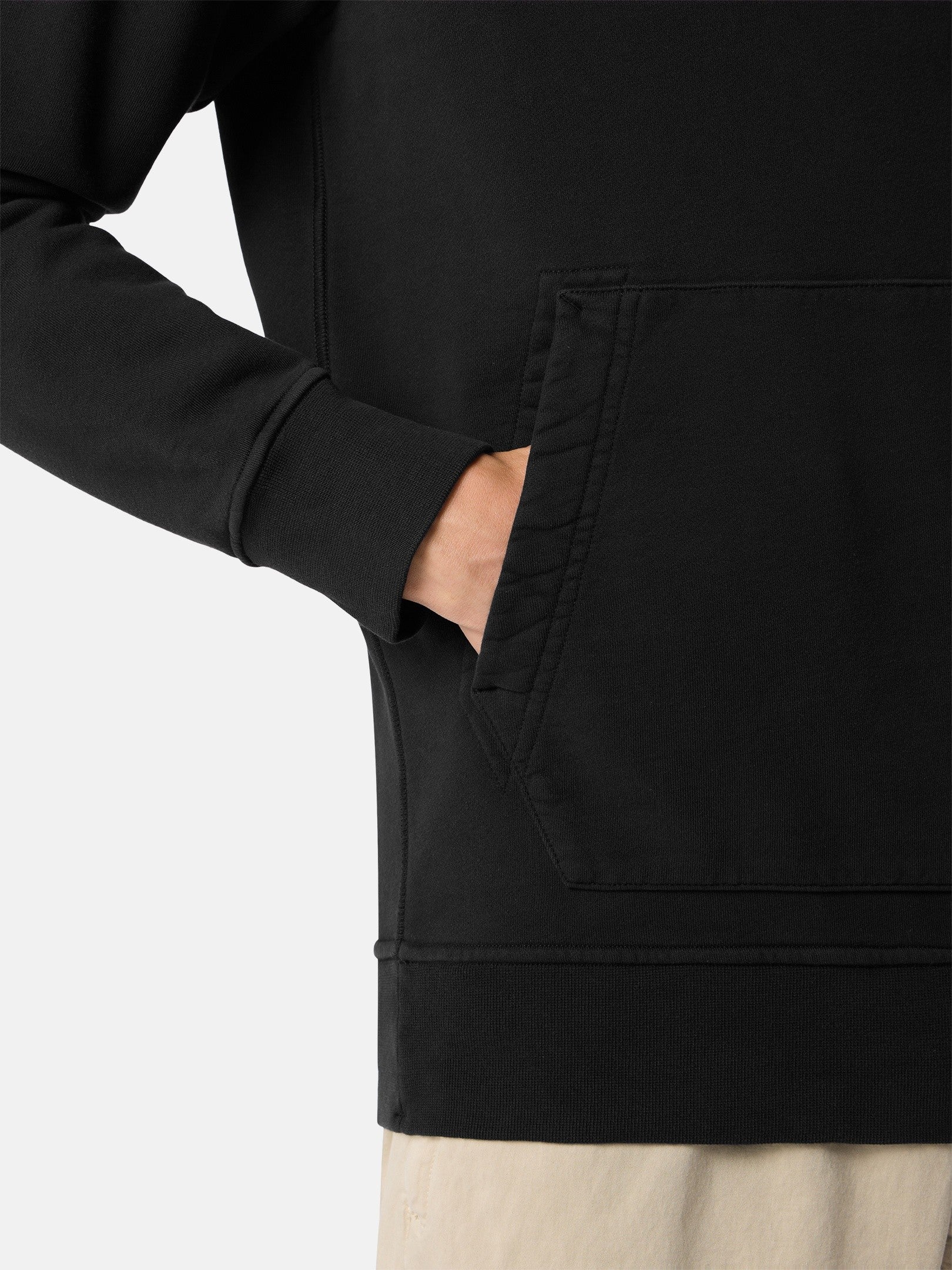 Stone Island Regular-Fit Hooded Sweatshirt with Pouch Pocket 6100062