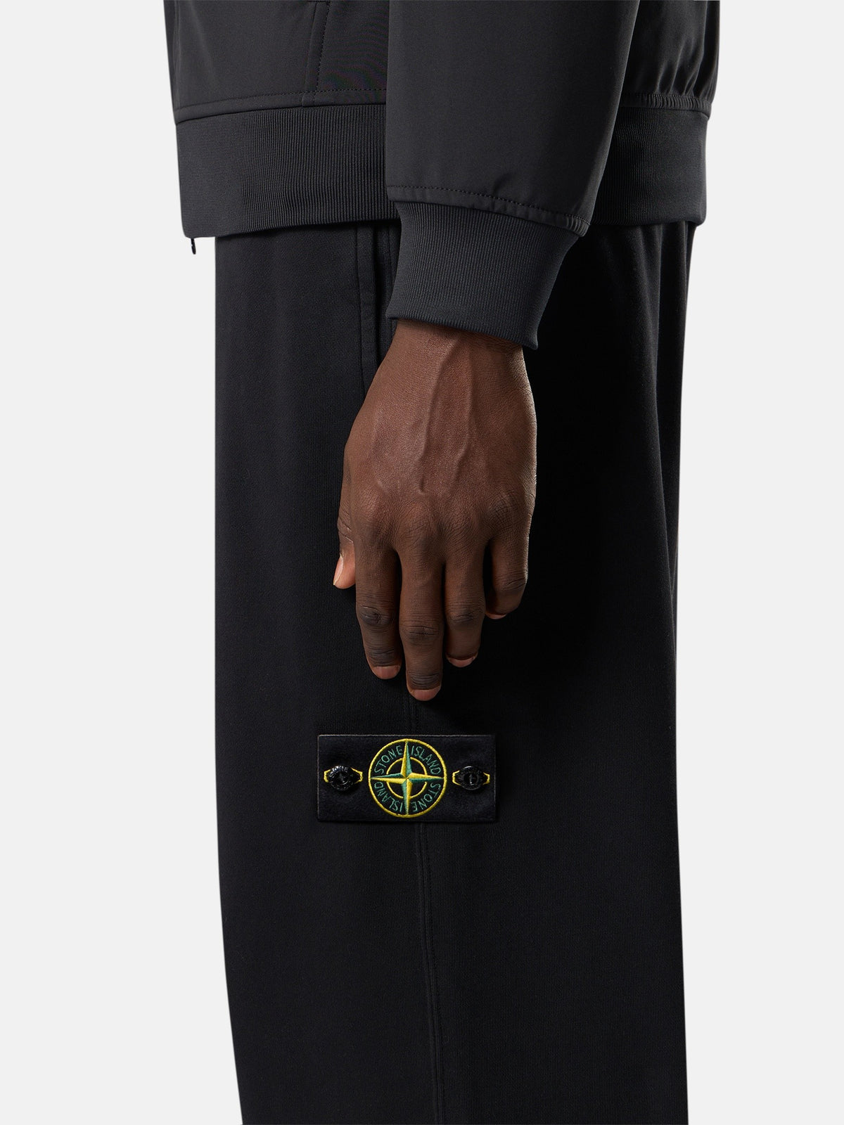 Stone Island Loose-Fit Joggers with Pockets and Elasticated Cuffs 6200002