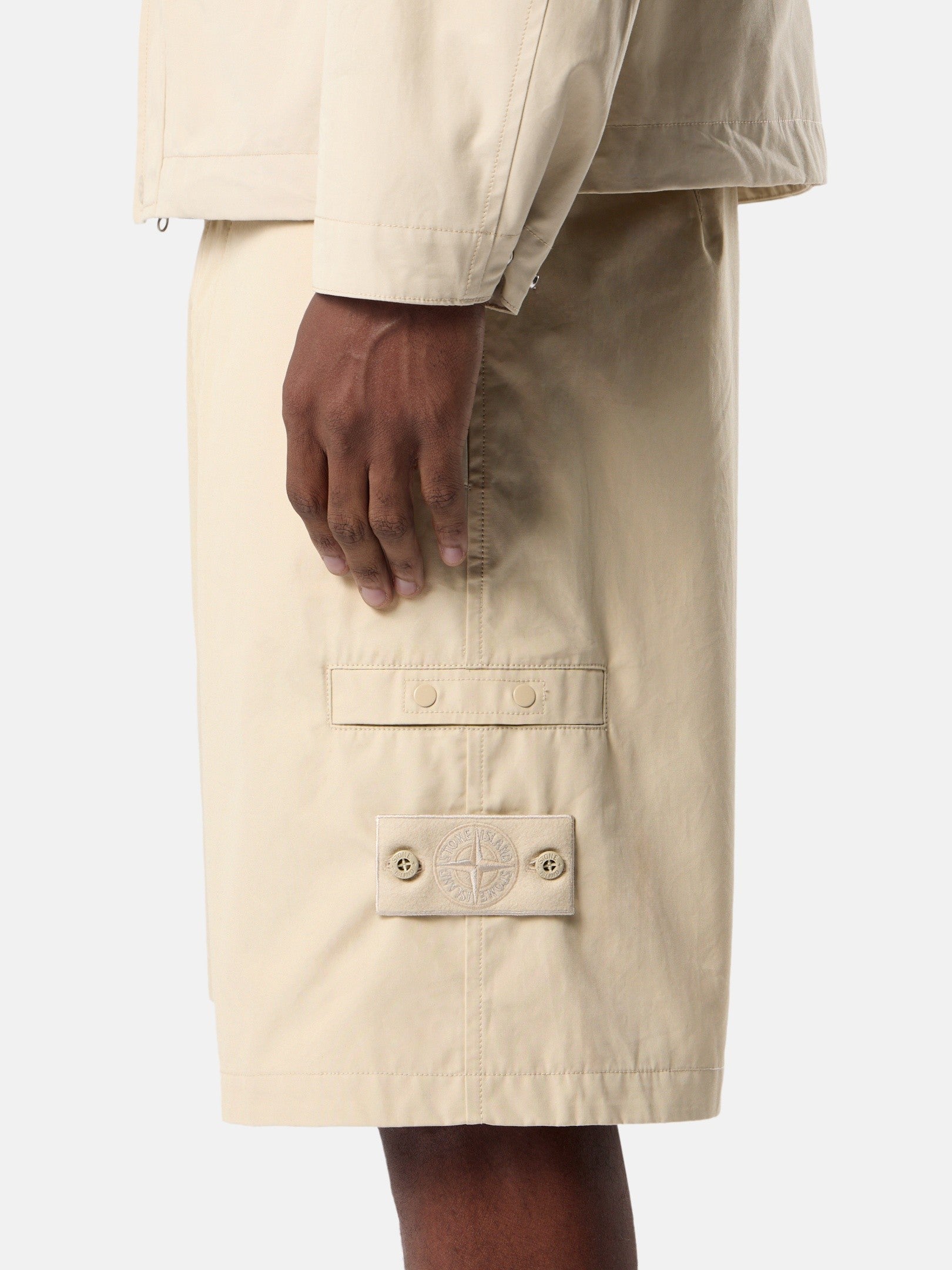 Stone Island Windproof and Breathable Loose-Wide-Leg-Fit Bermuda Shorts L100005