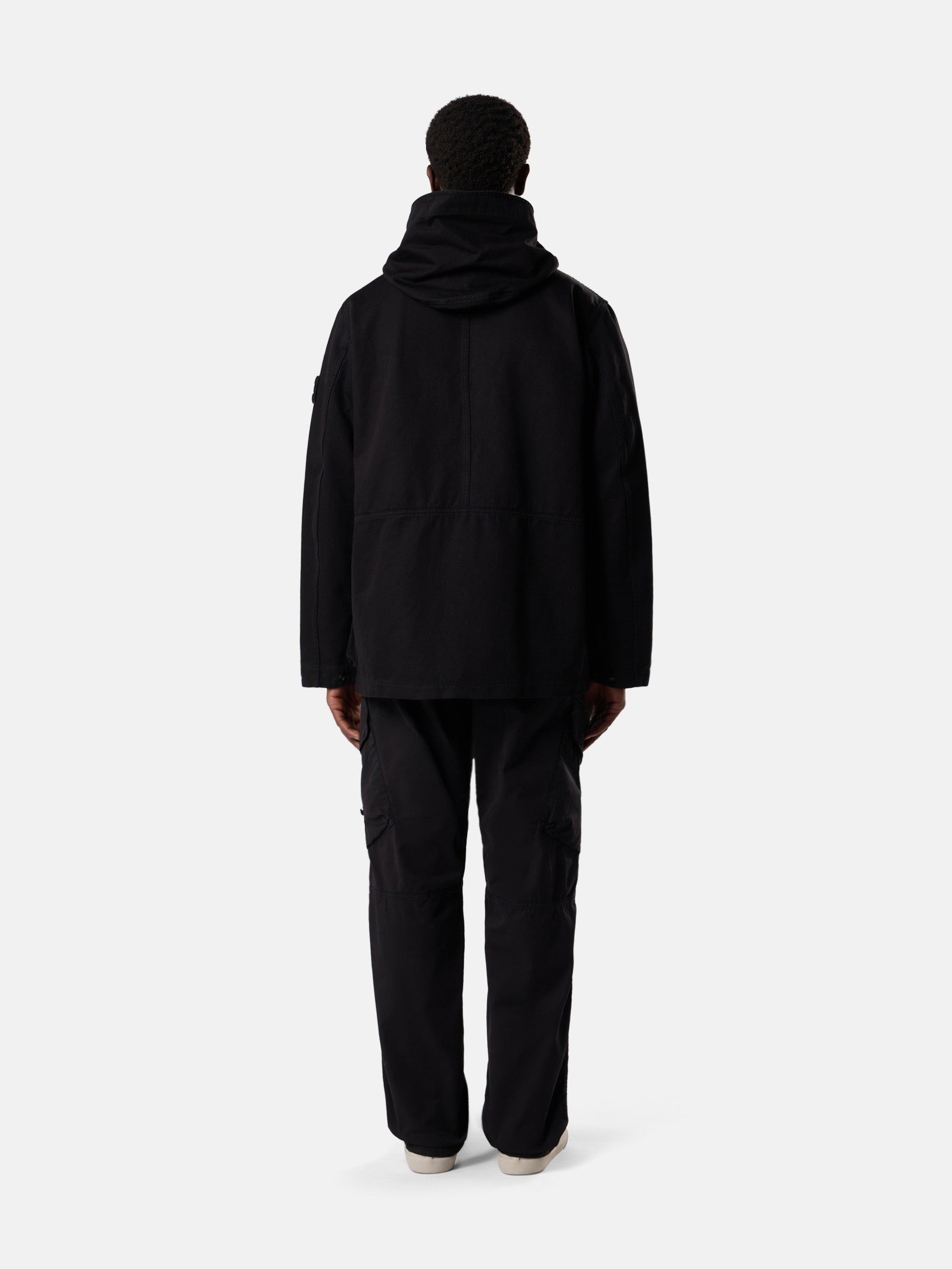 Stone Island Hooded Jacket with Anti-Drop Finish Q100001
