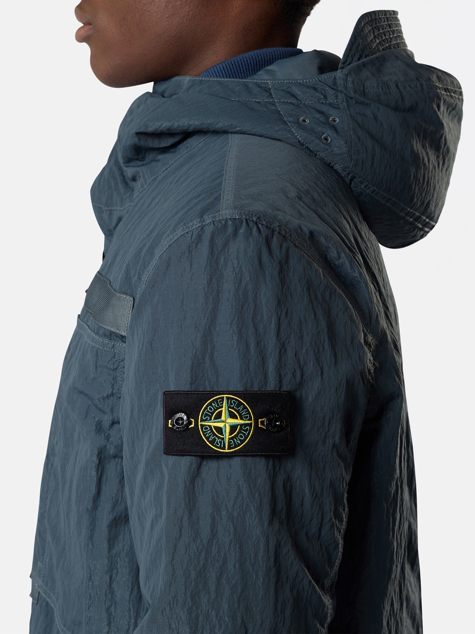 Stone Island Padded Hooded Jacket with Anti-Drop Finish Q100007