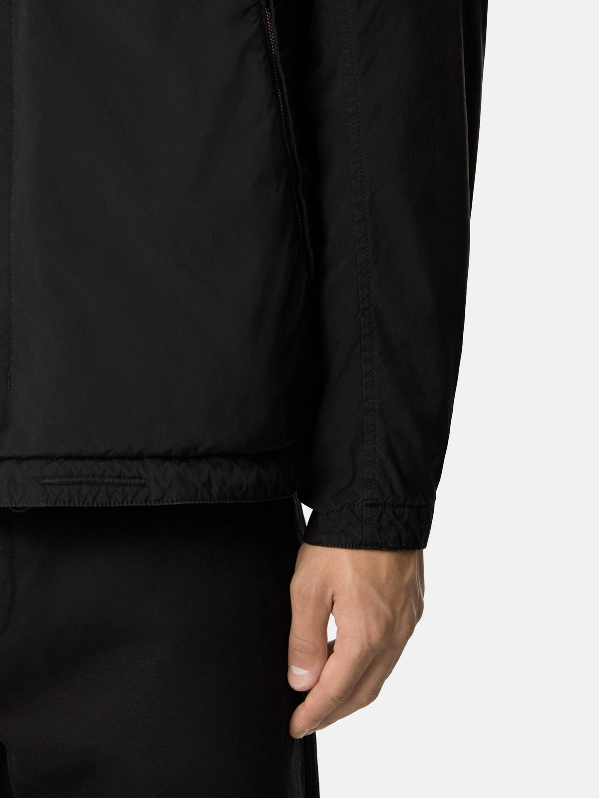Stone Island Padded Jacket with Anti-Drop Finish Q100011