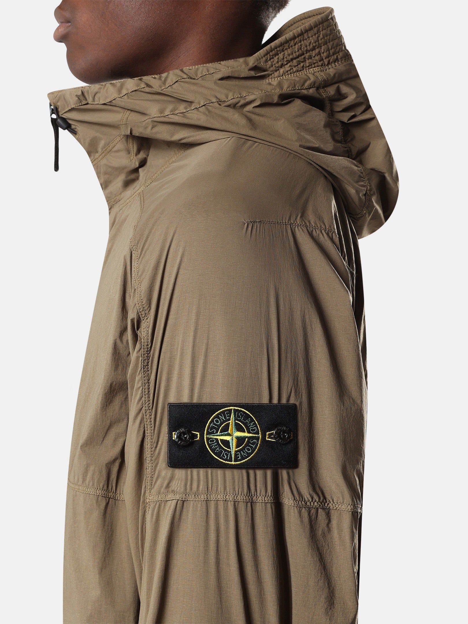Stone Island Hooded Jacket with Anti-Drop Finish Q100020