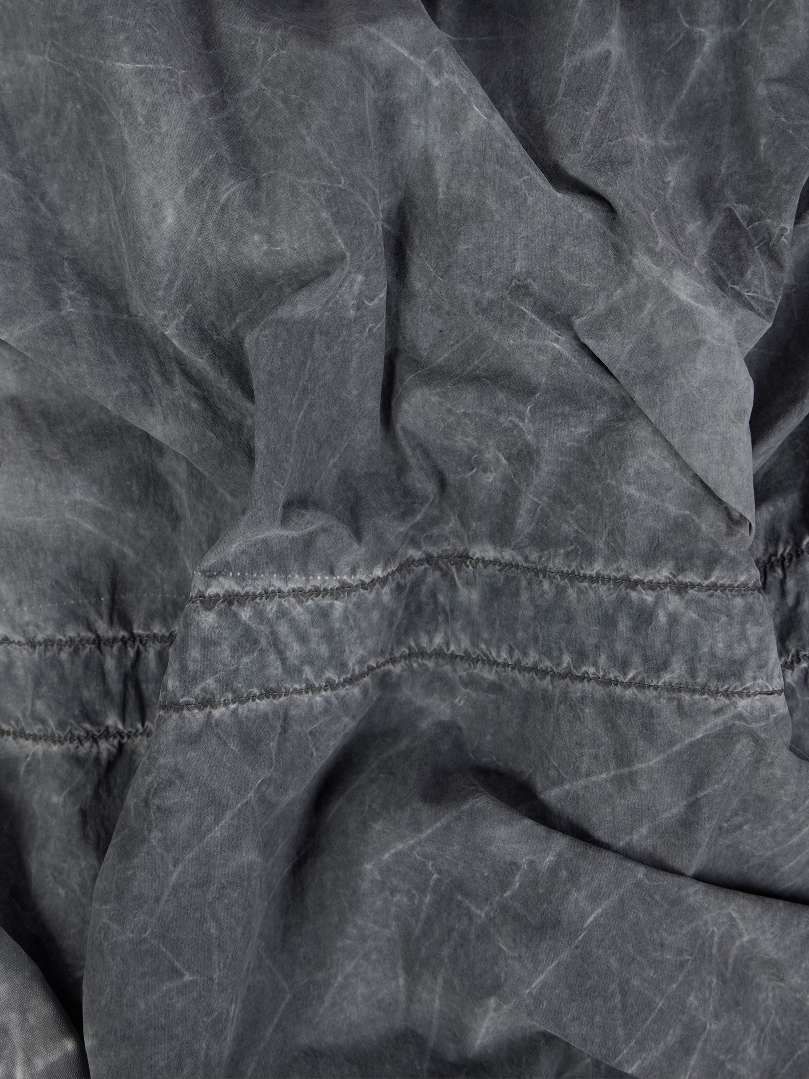 Stone Island Anorak with Anti-Drop Finish Q100035
