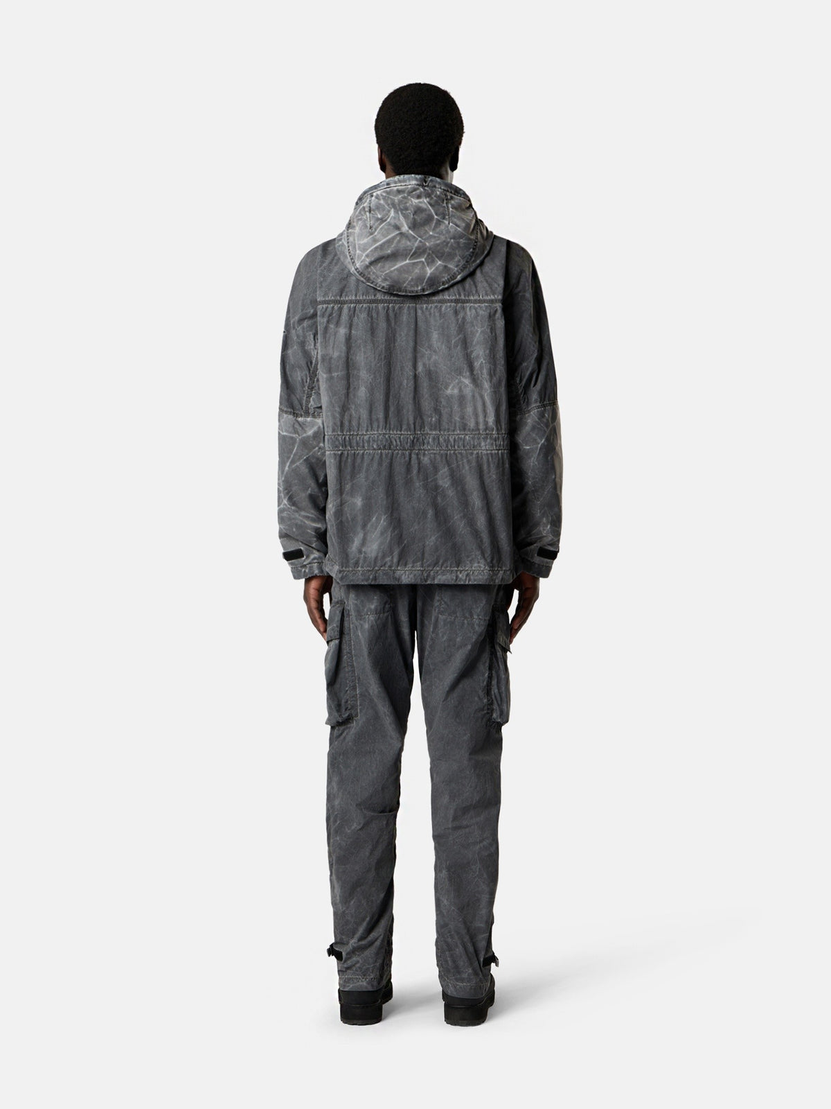 Stone Island Anorak with Anti-Drop Finish Q100035