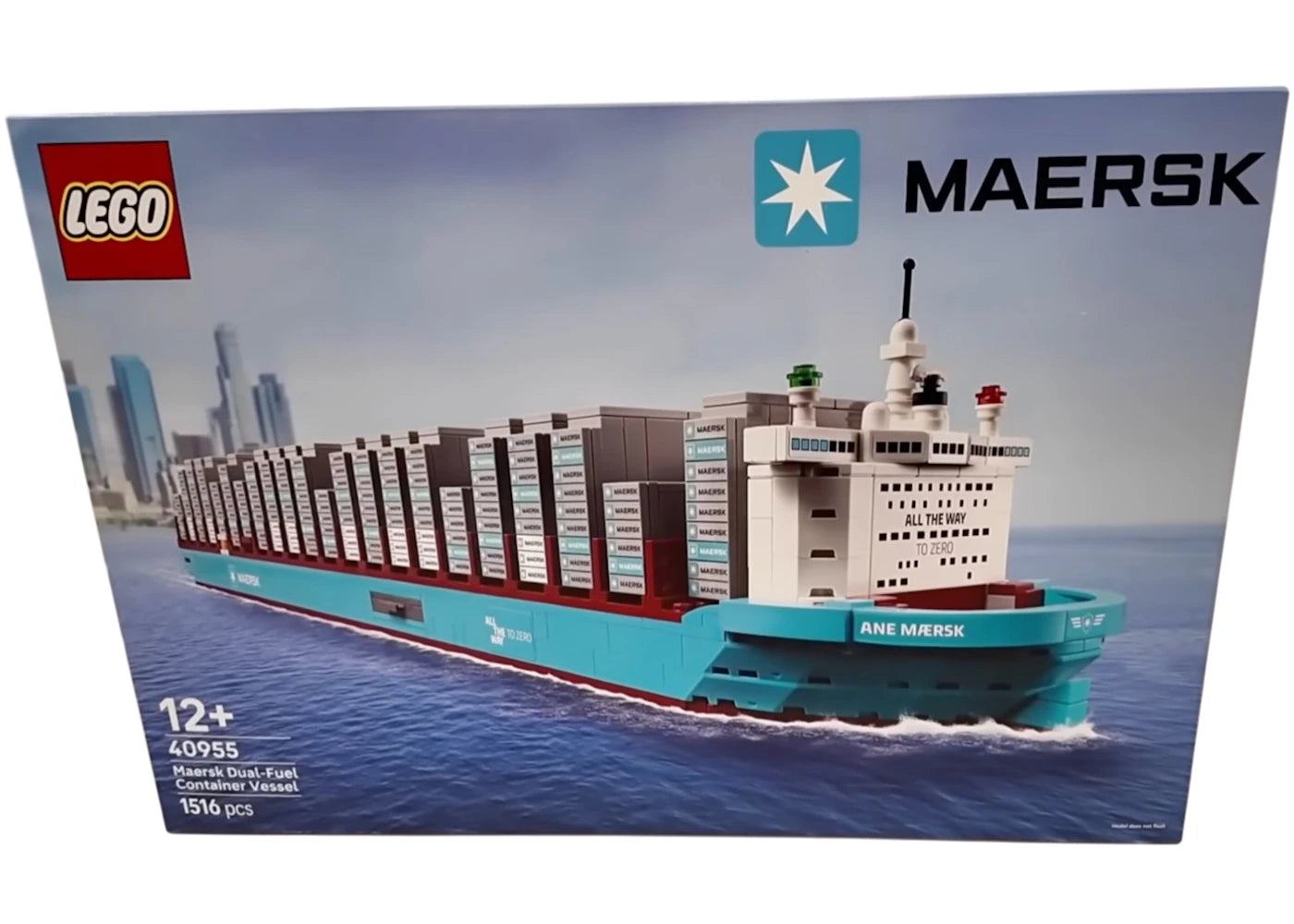 Lego Maersk Dual-Fuel Container Vessel Set 40955