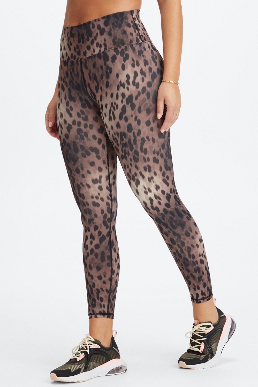 #color_spotted/black
