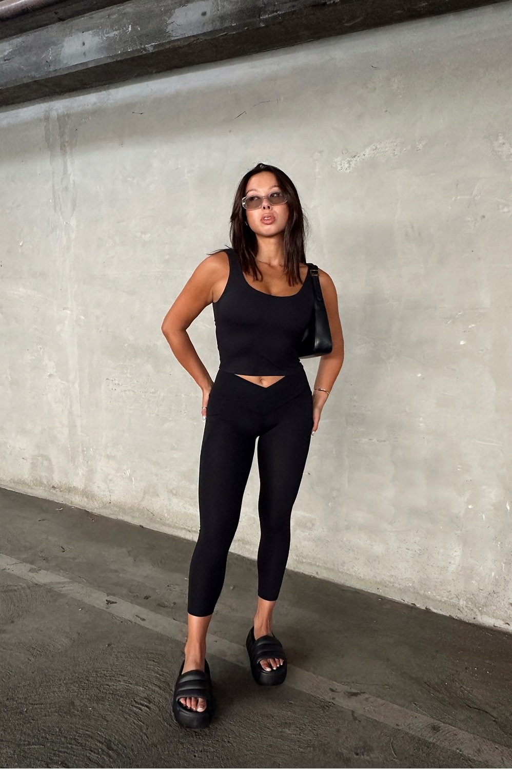 Fabletics Oasis PureLuxe HW Crossover 7/8 Legging