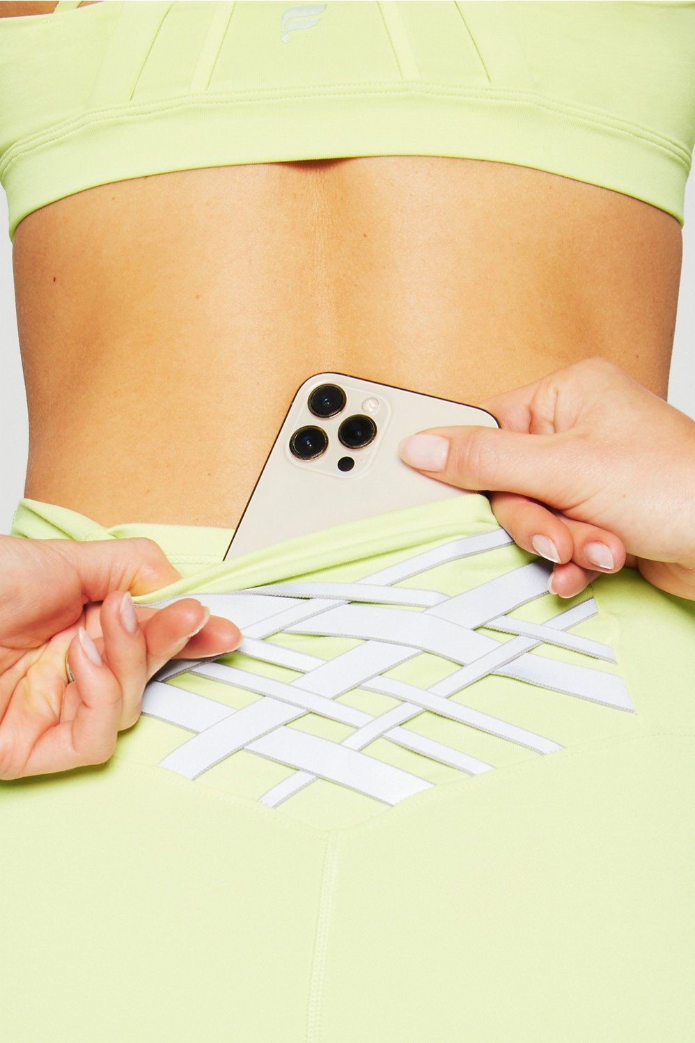 #color_morning-dew/reflective-silver