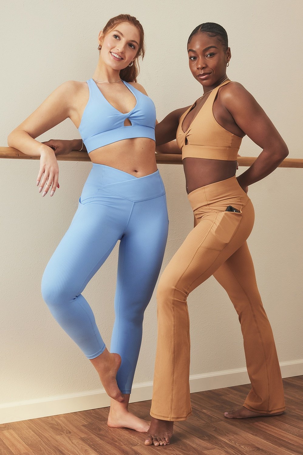 Fabletics Oasis Rib HW Crossover 7/8 Legging