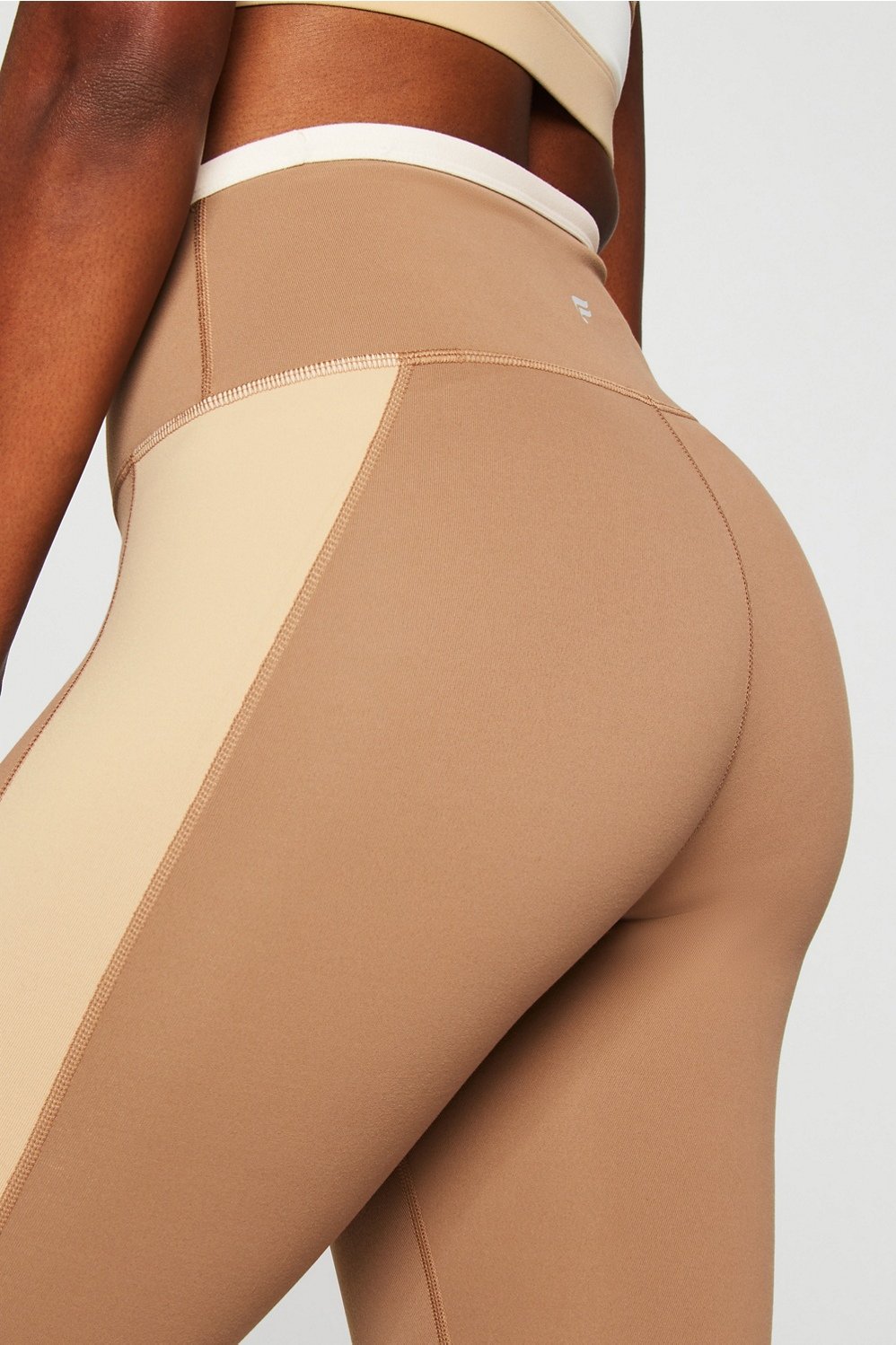 #color_mocha-latte/champagne/bone