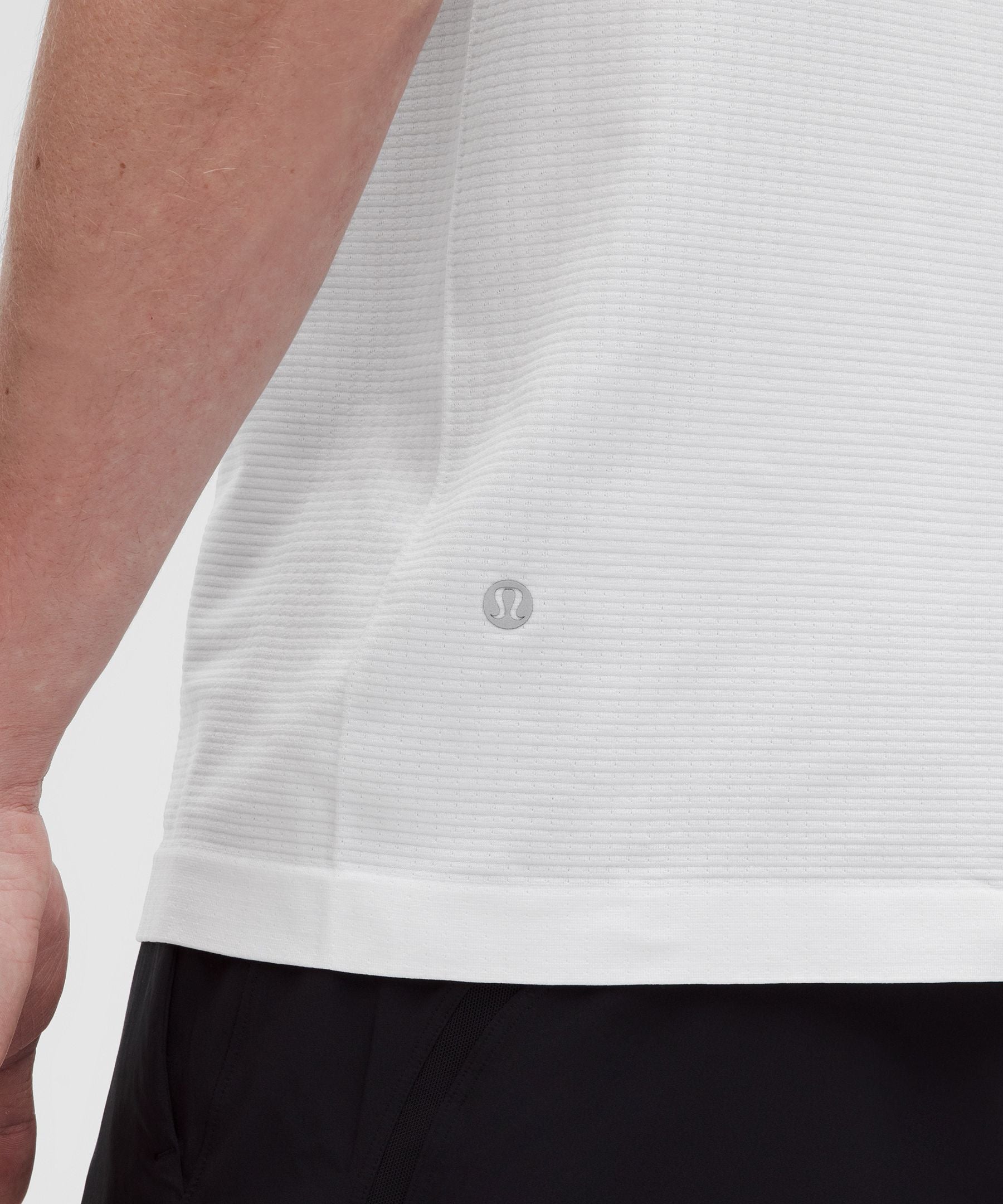 Lululemon Metal Vent Tech Sleeveless Shirt *Updated Fit