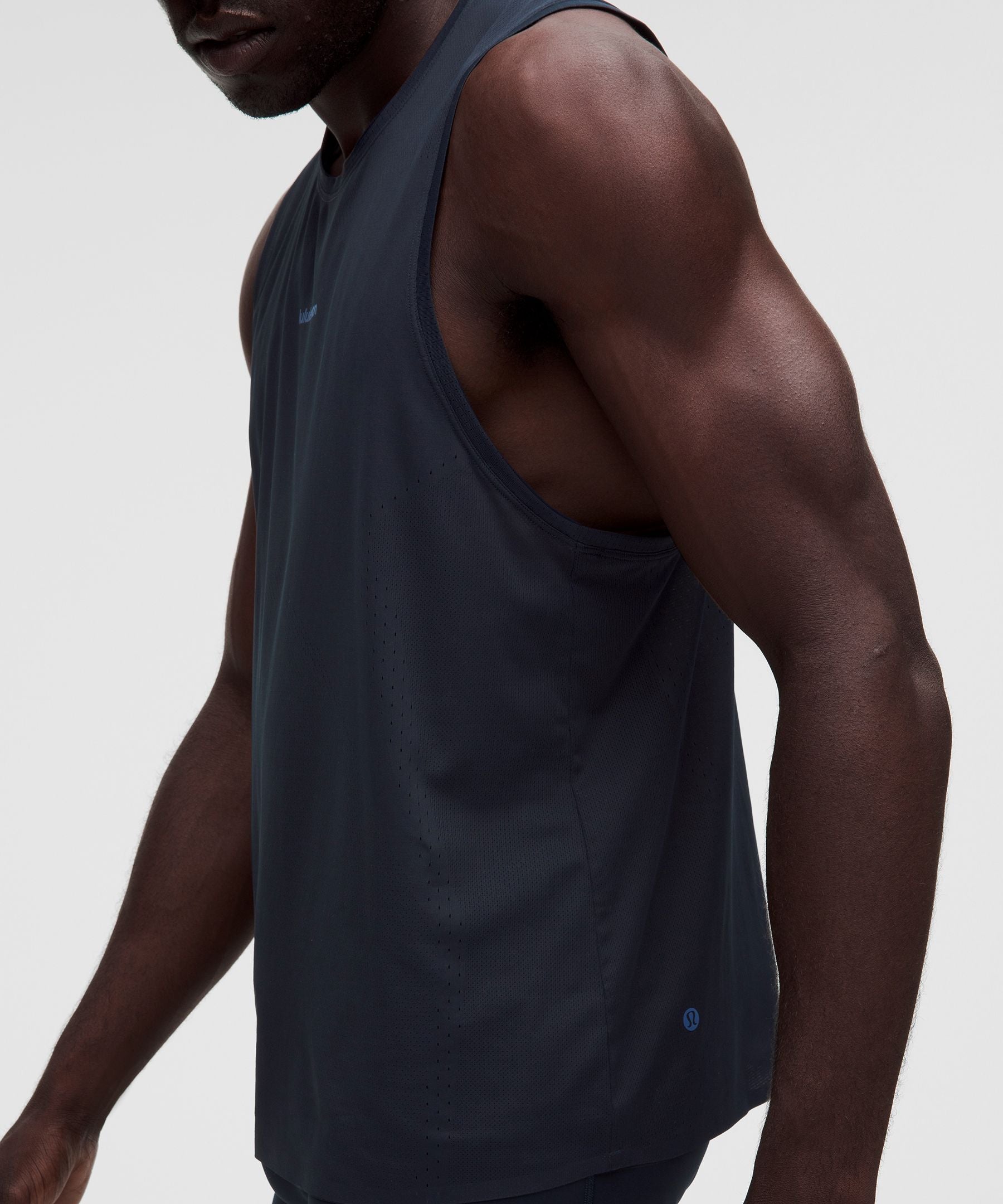 Lululemon Men's Fast and Free Singlet *Race Length