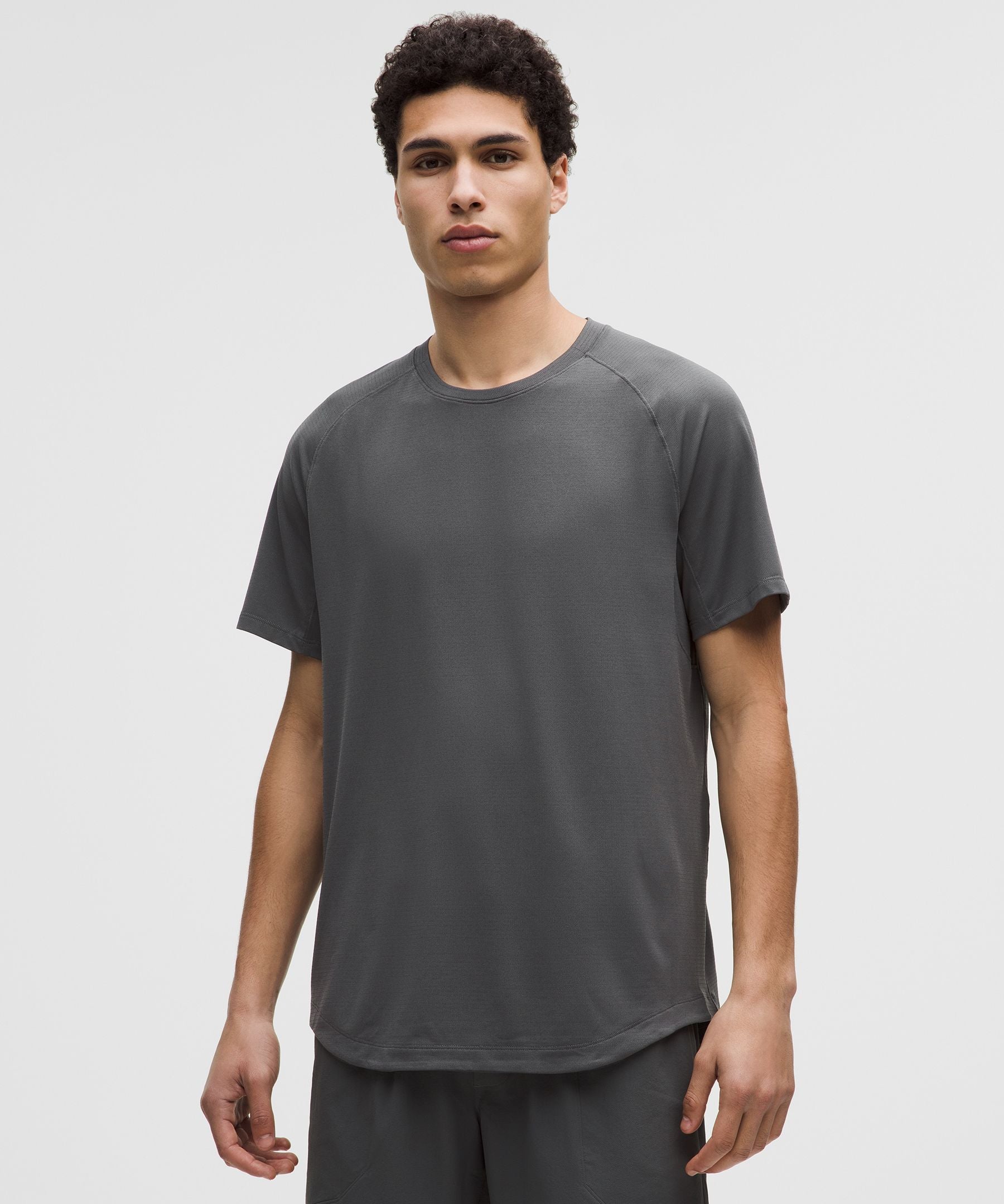#color_onyx-grey