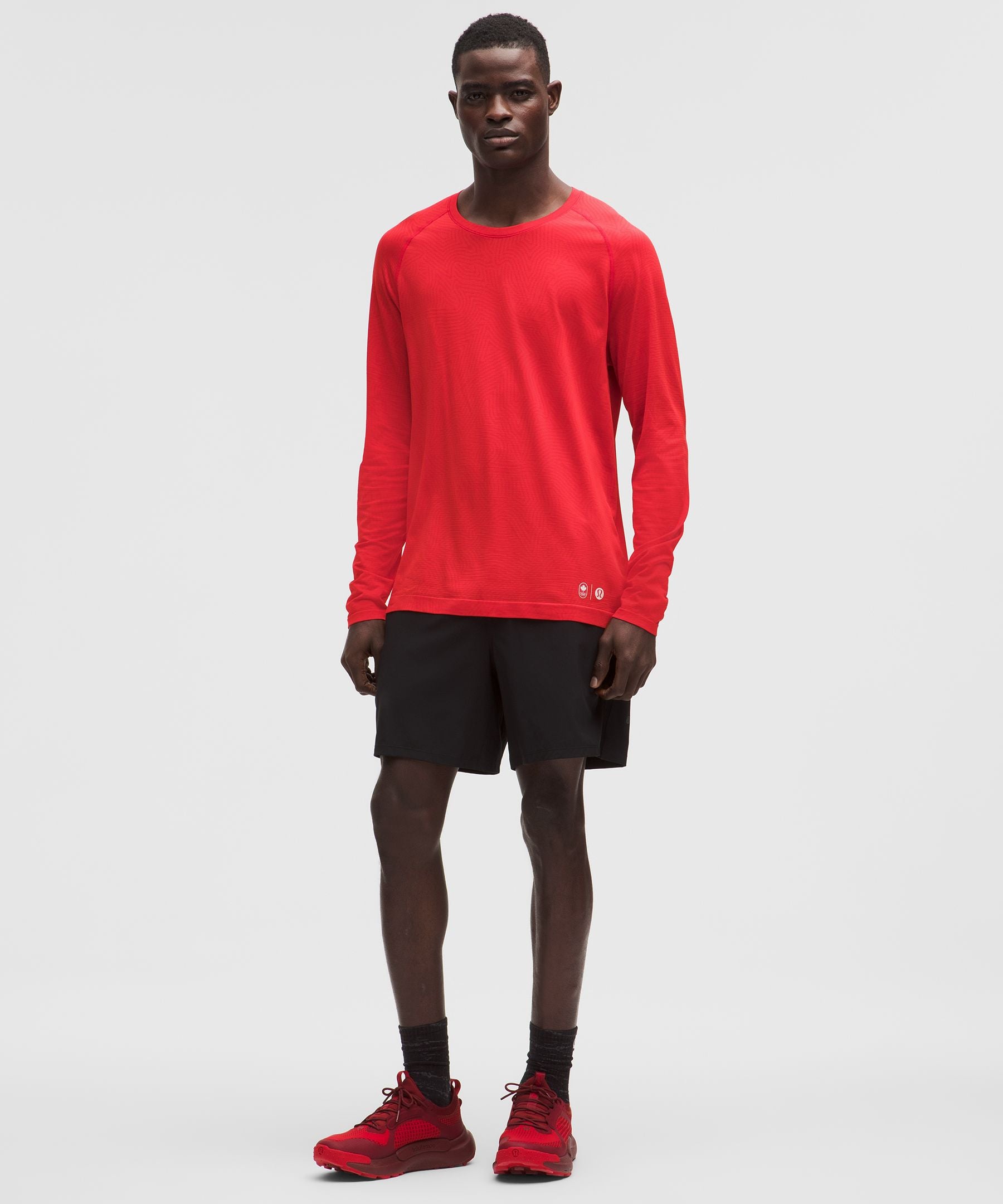 #color_maple-echo-fiery-red/cardinal