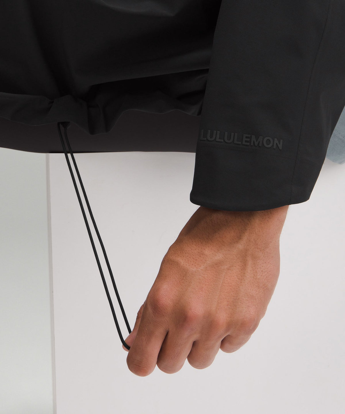 Lululemon Men's Seated-Fit Packable Rain Poncho