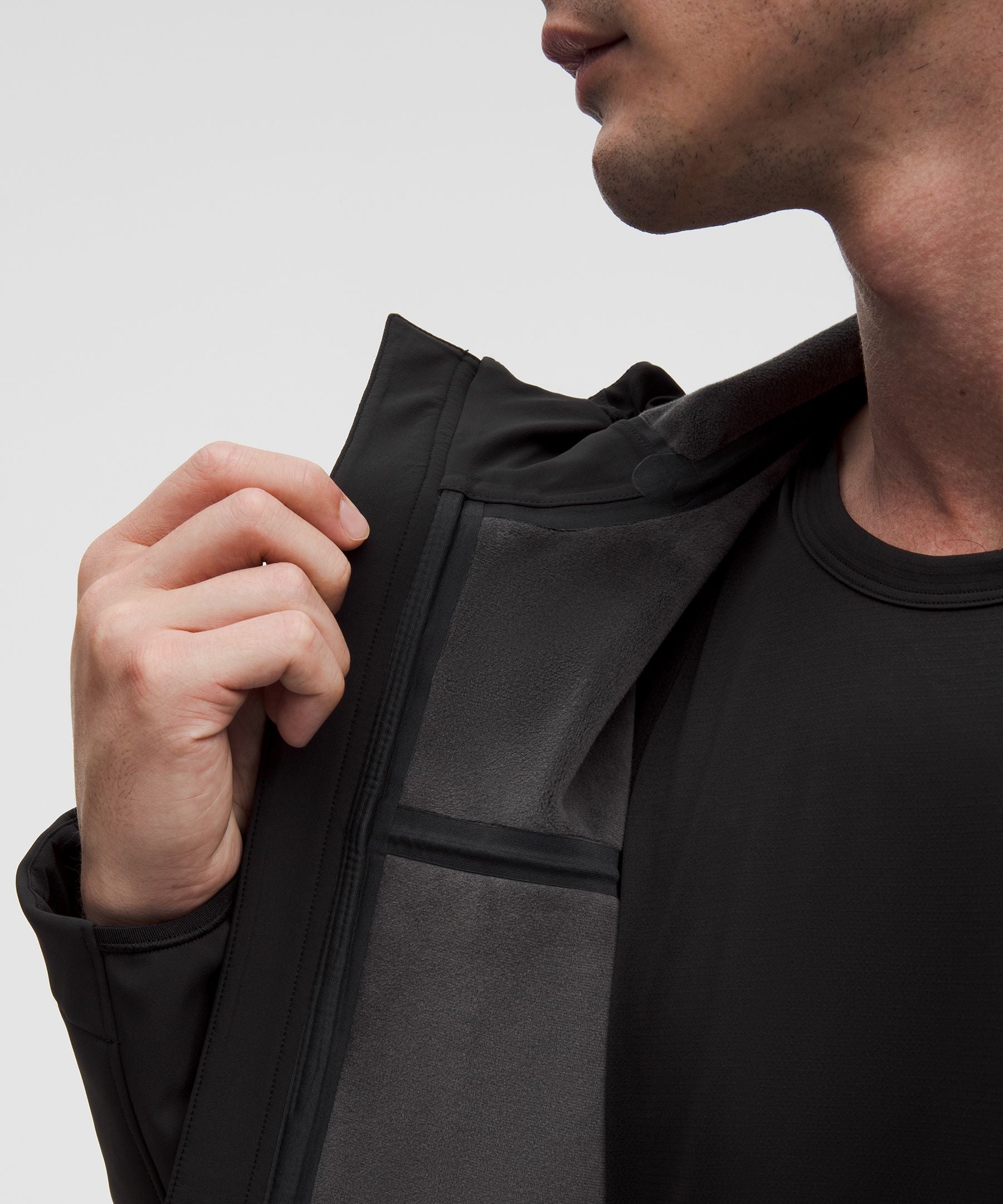 Lululemon Men's Cross Chill City-to-Trail Jacket