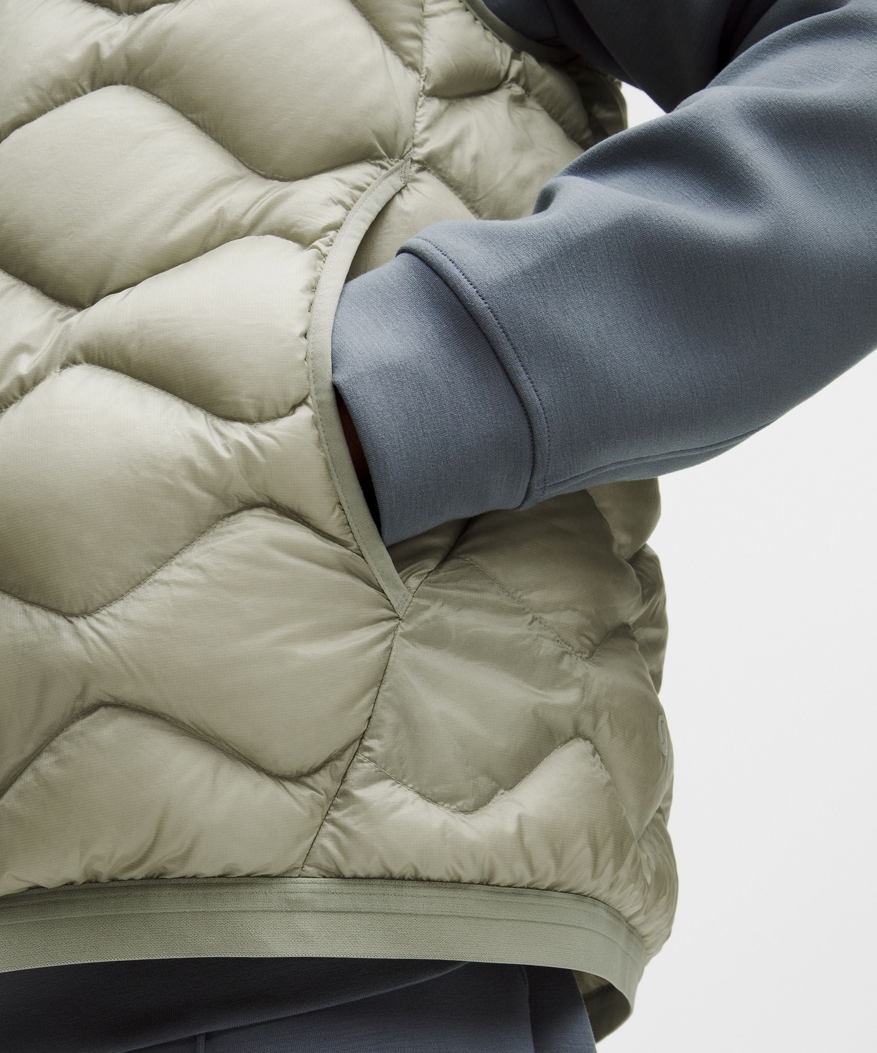 Lululemon Men's Featherweight 900-Down-Fill Quilted Vest