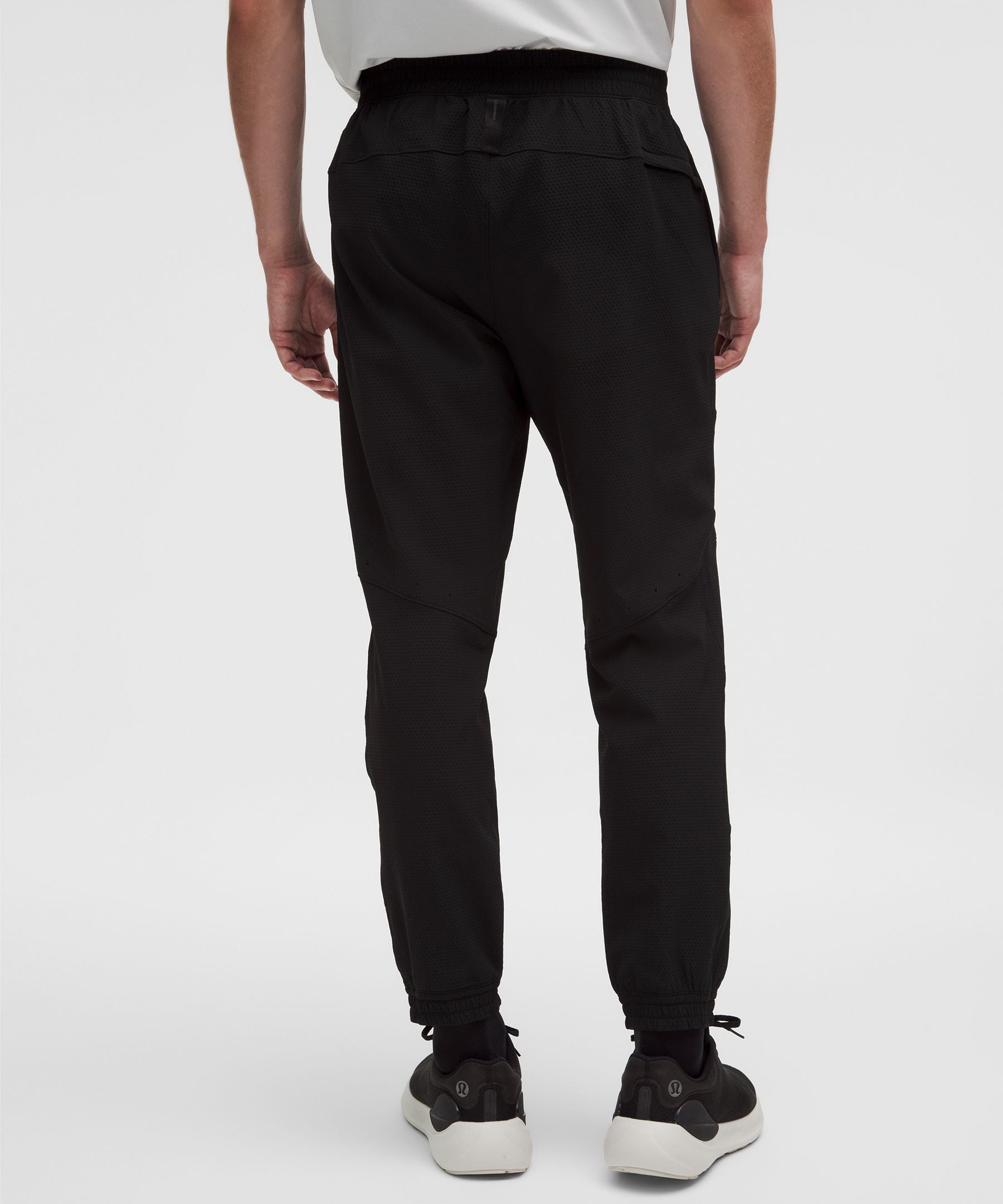 Lululemon License to Train Textured Jogger *Shorter