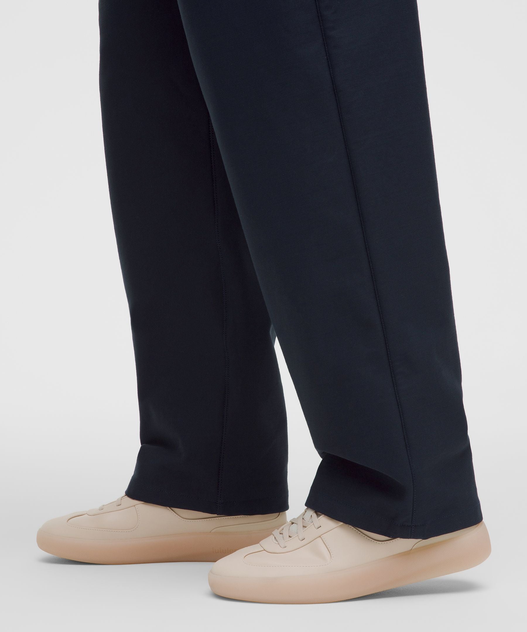 Lululemon Slacker Loose-Straight Trouser 32L